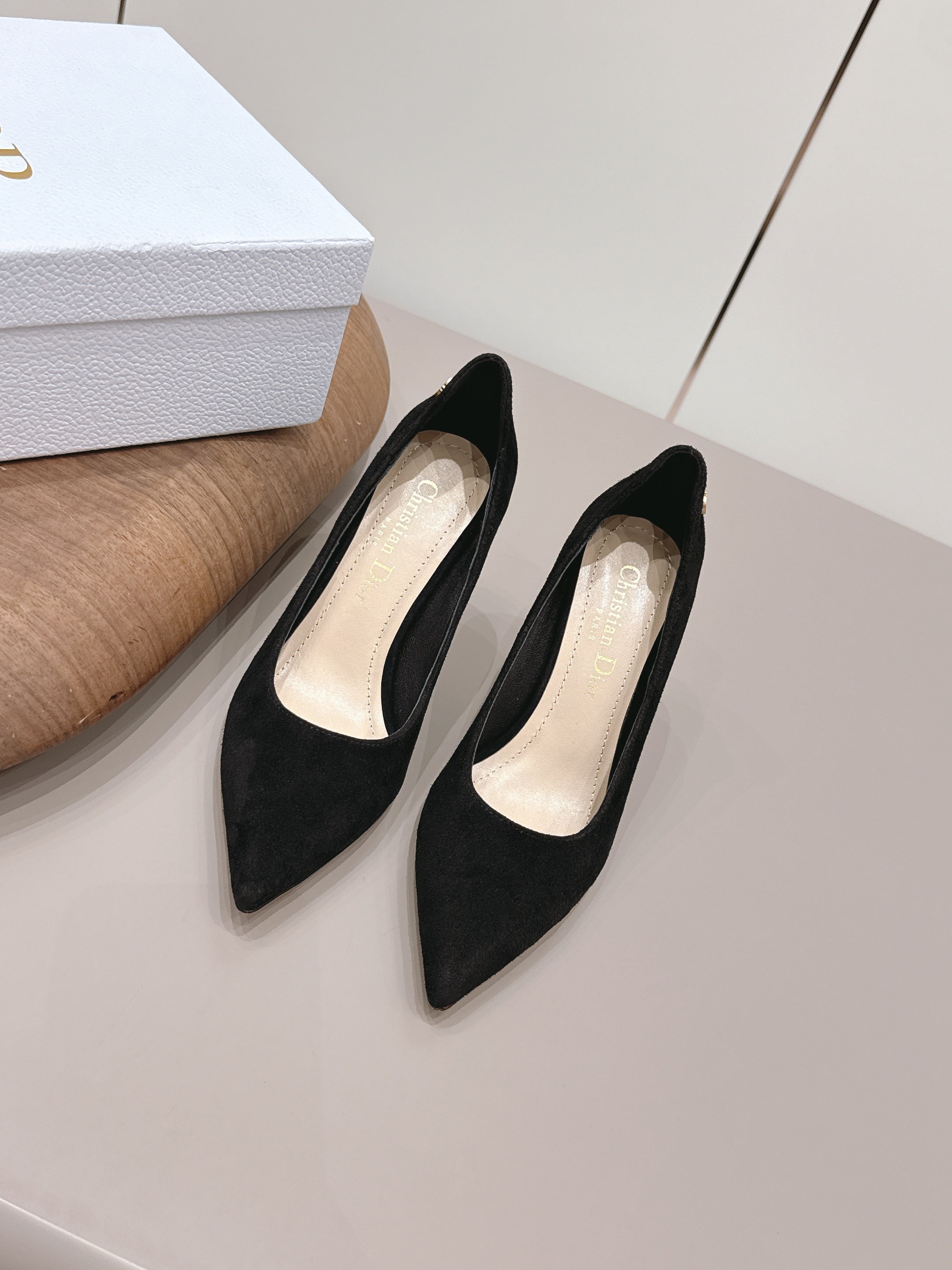 CD 26A Pump 95 Black Suede Sheepskin 738294