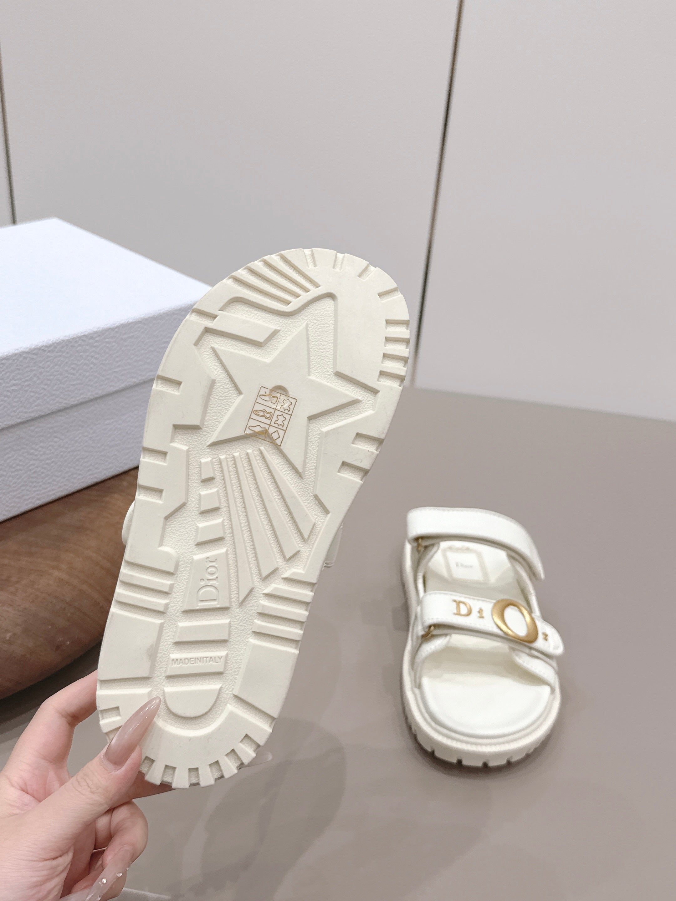 CD 26A Sandal Sheepskin Gold Buckle