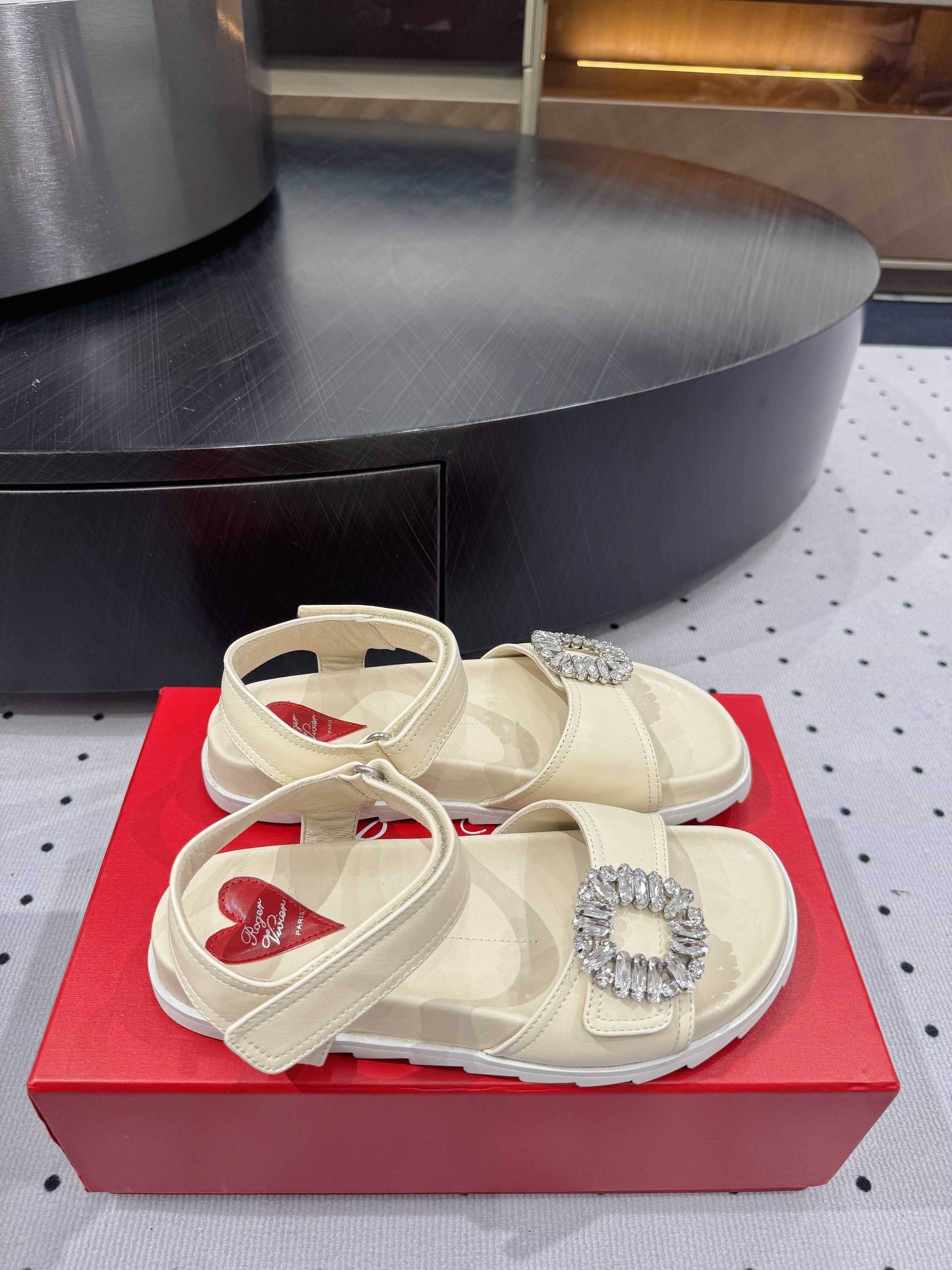 Viv 25 PlatForm Sandals Milky White Sheepskin 295959
