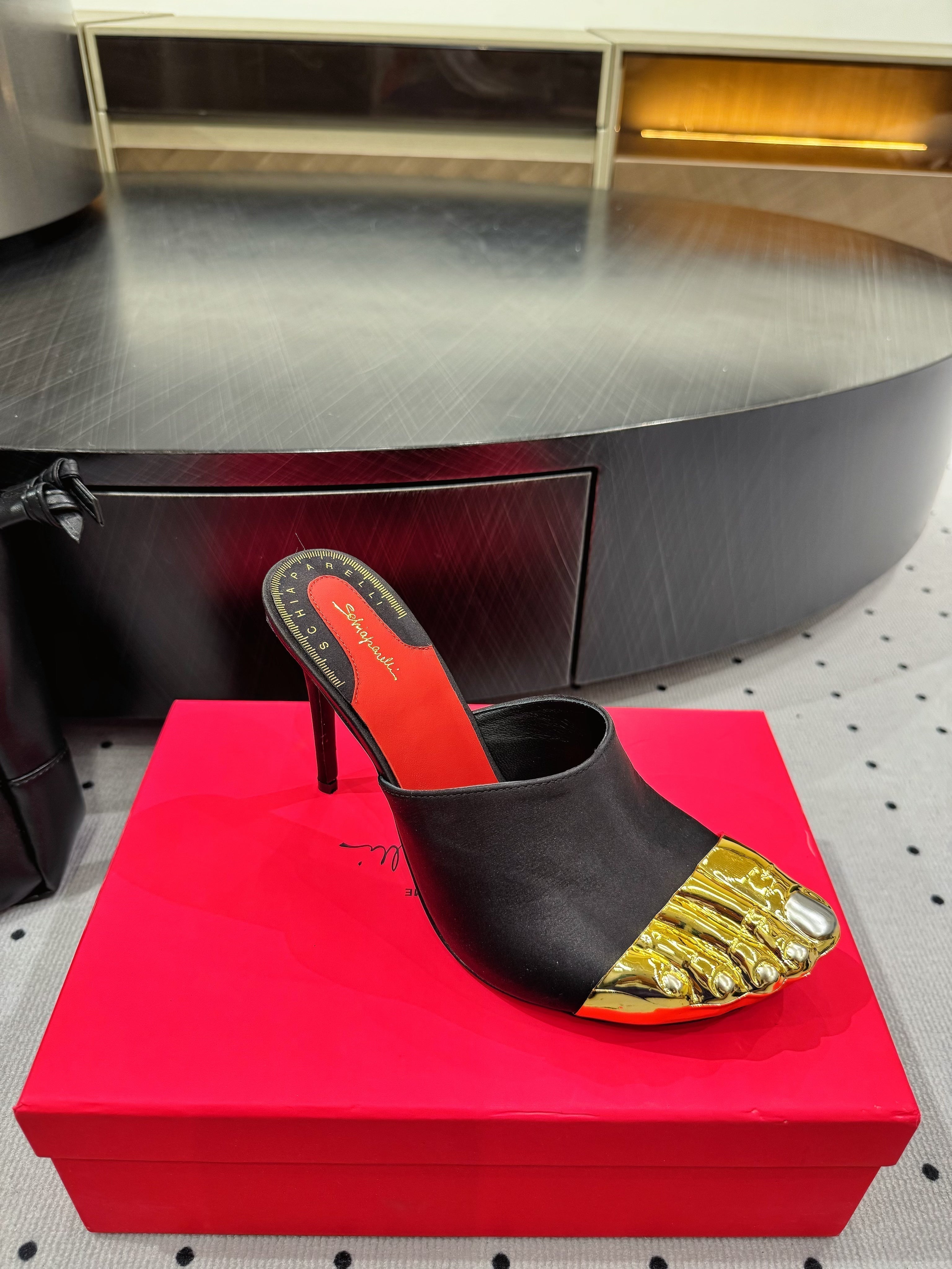 CL 25 Elsa Schiapar Mules Black Gold Silk 321607