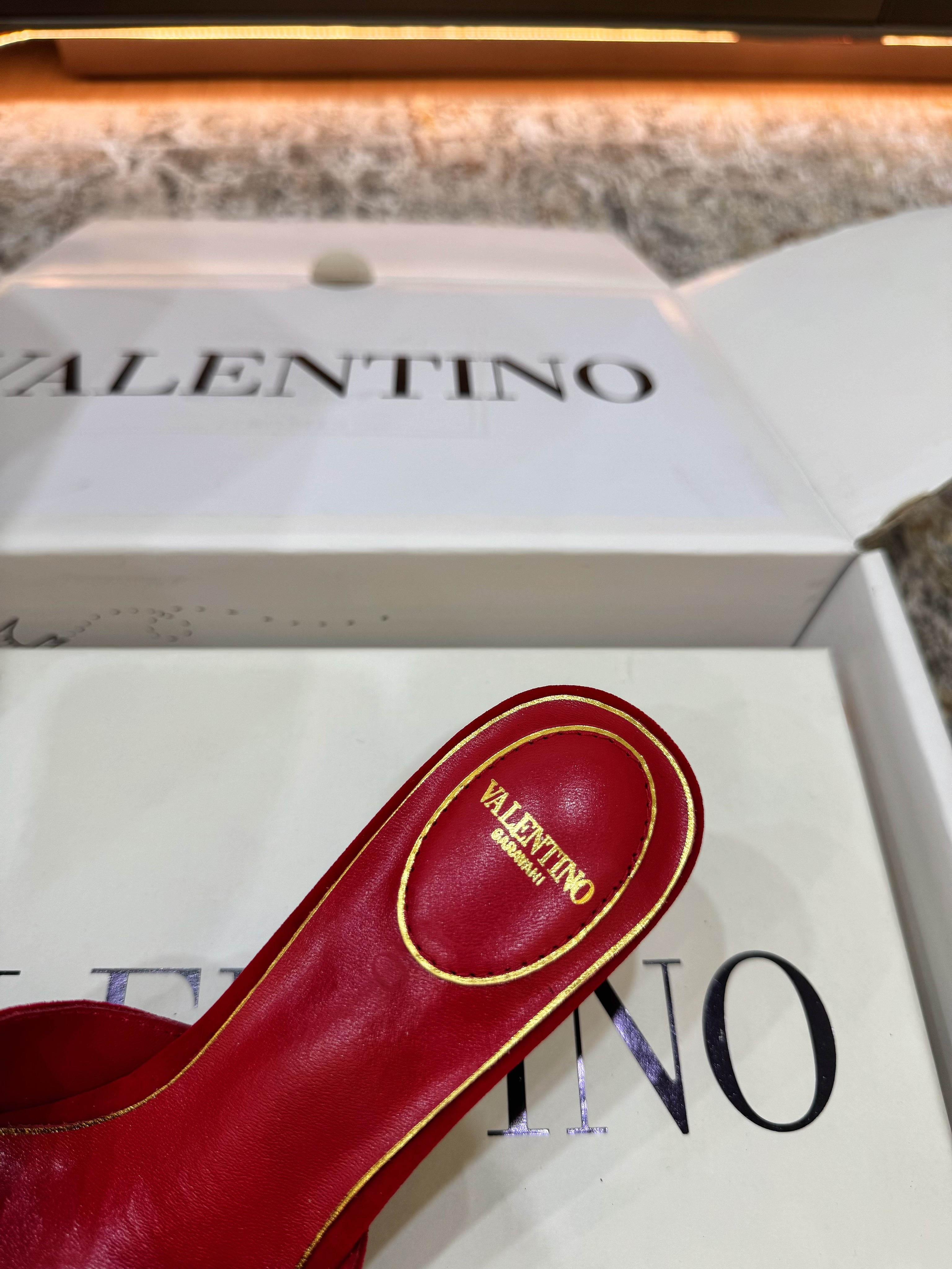 VT 26s Slide Sandals Velvet Sheepskin 709641