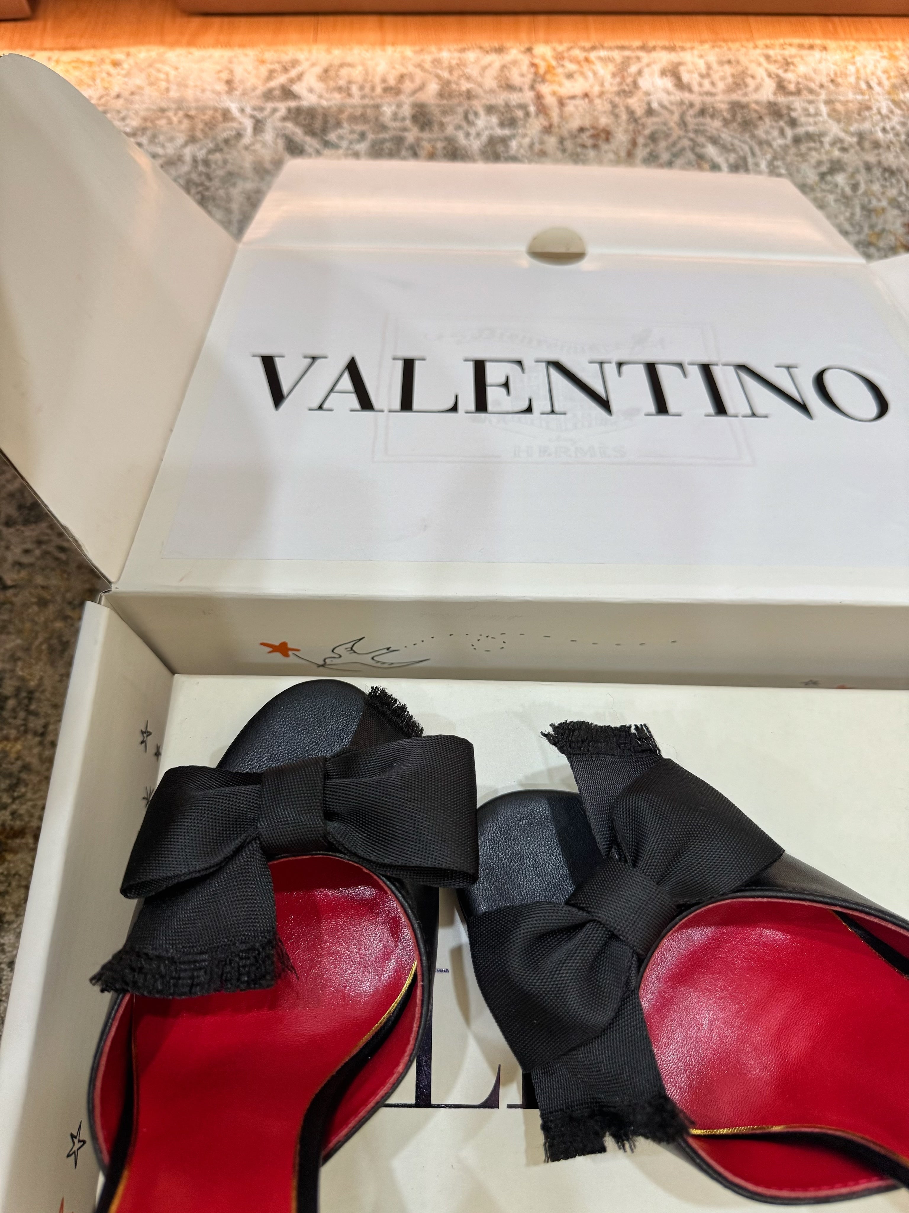 VT 26s Slide Sandals 105 Black Red Cowhide 709642