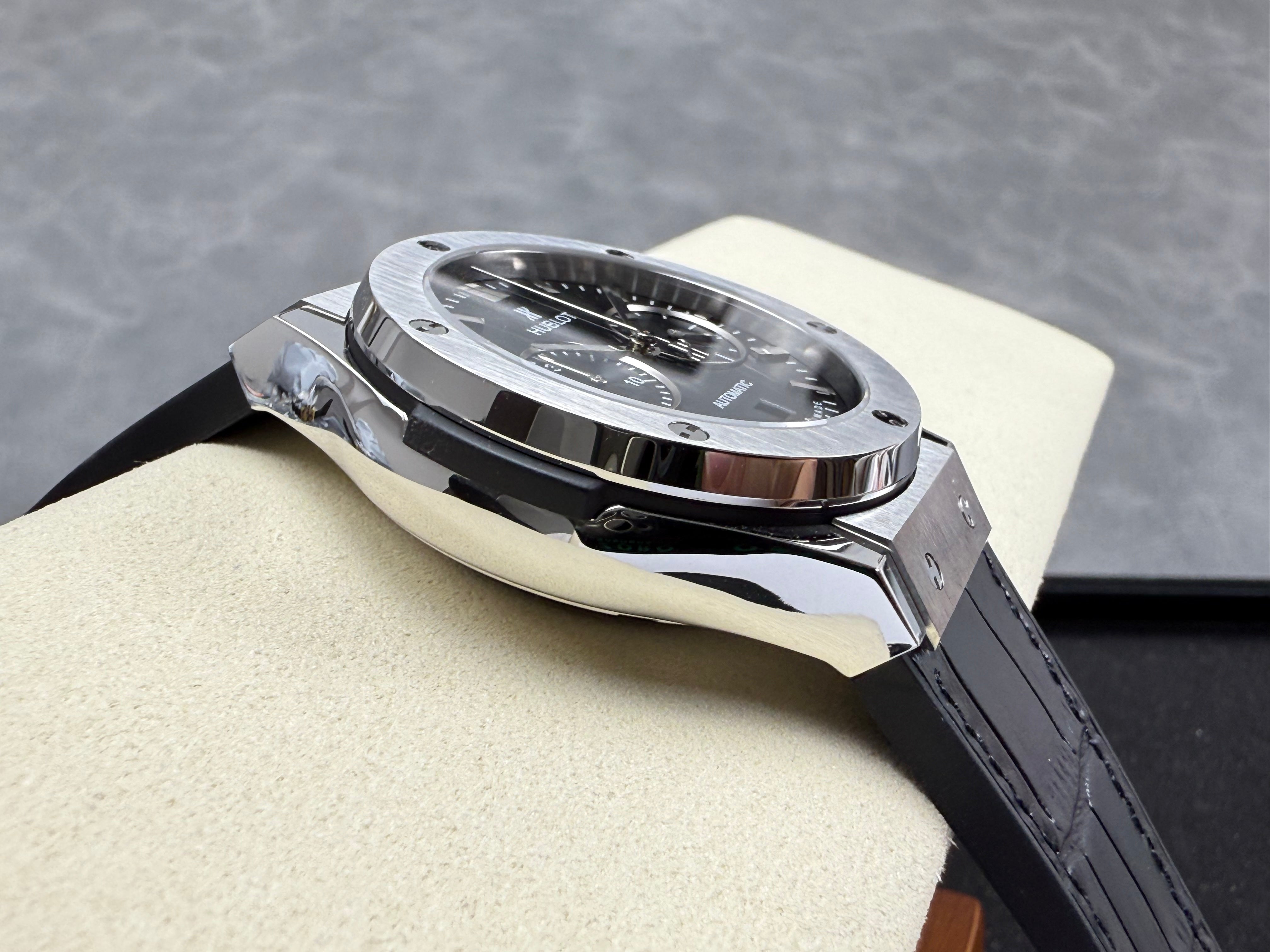 Hublot Classic Fusion Chronograph Black Dial Titanium 45mm Watch