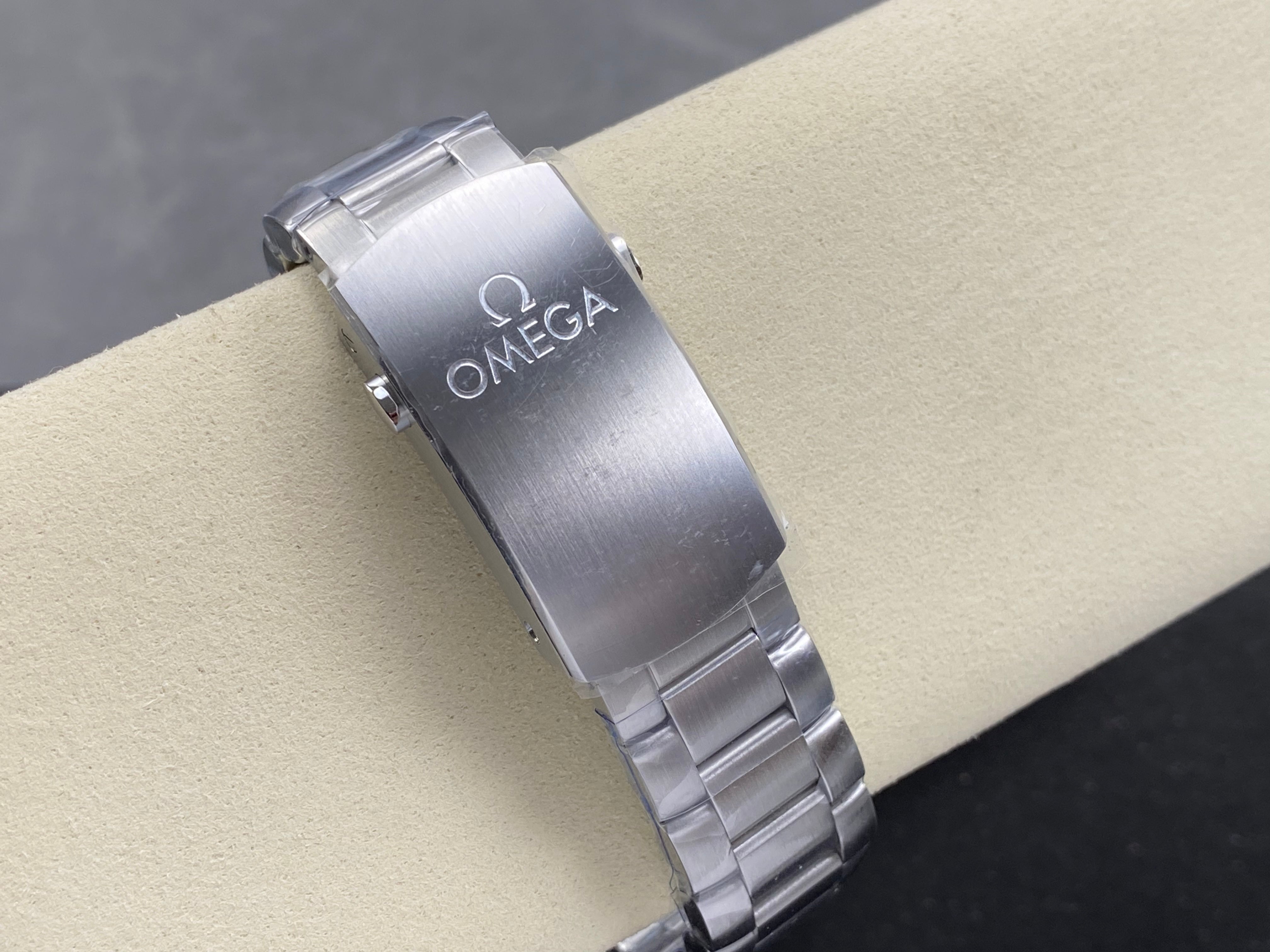 Omega Seamaster Planet Ocean 39.5mm Steel Case Blue Dial