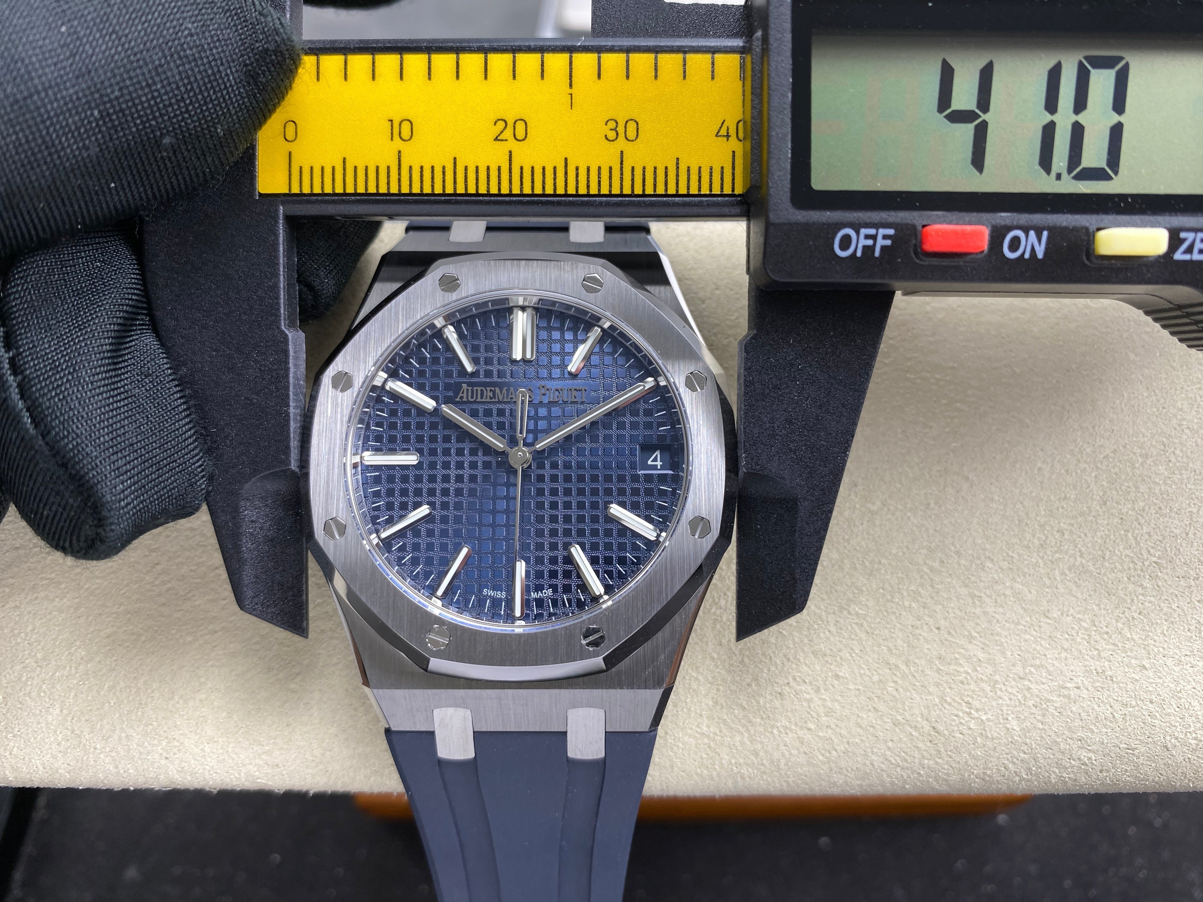 Audemars Piguet Royal Oak Selfwinding 41mm 15510 Blue Dial Rubber Strap