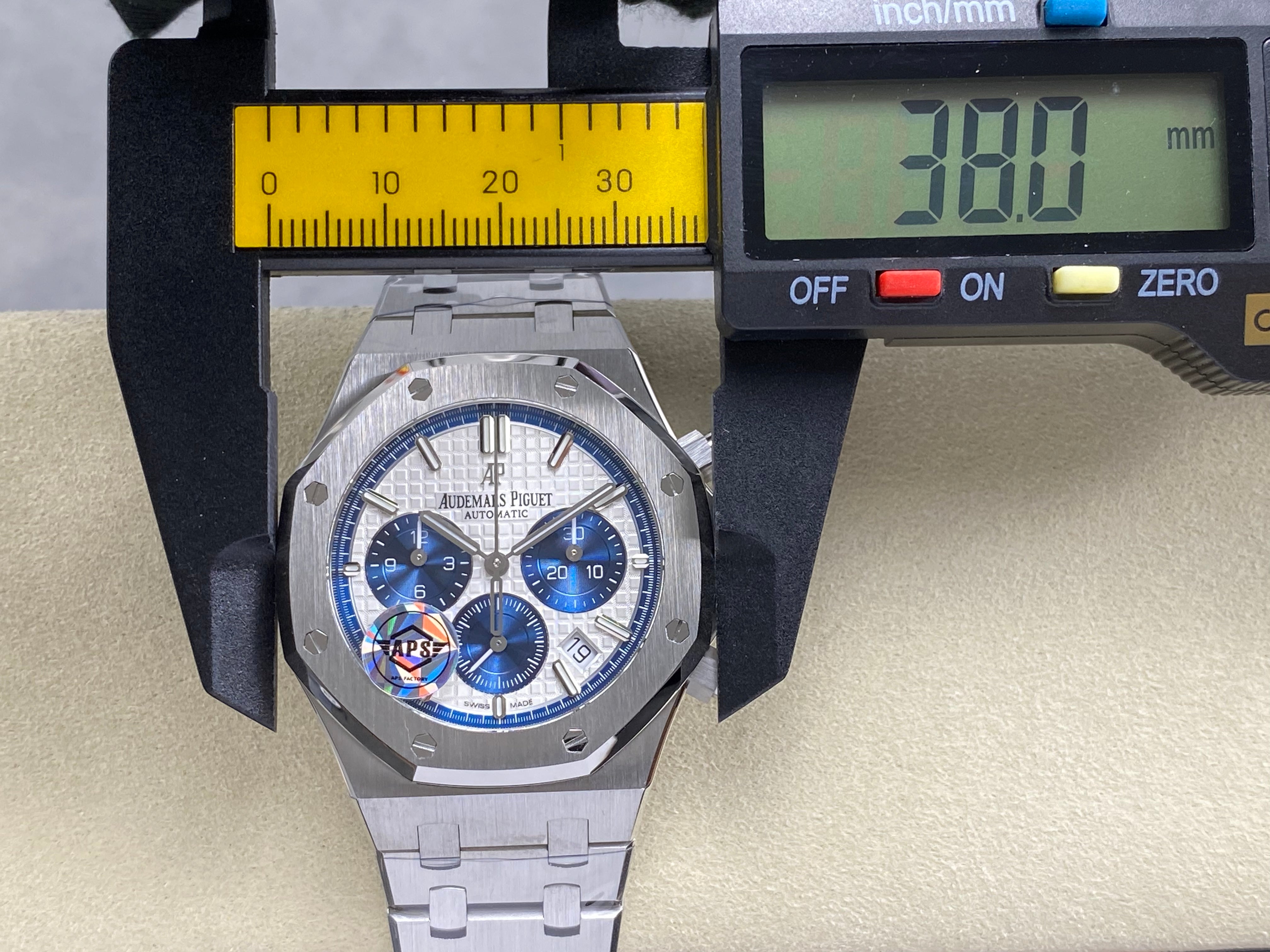 Audemars Piguet Royal Oak Chronograph 41mm White Blue Dial