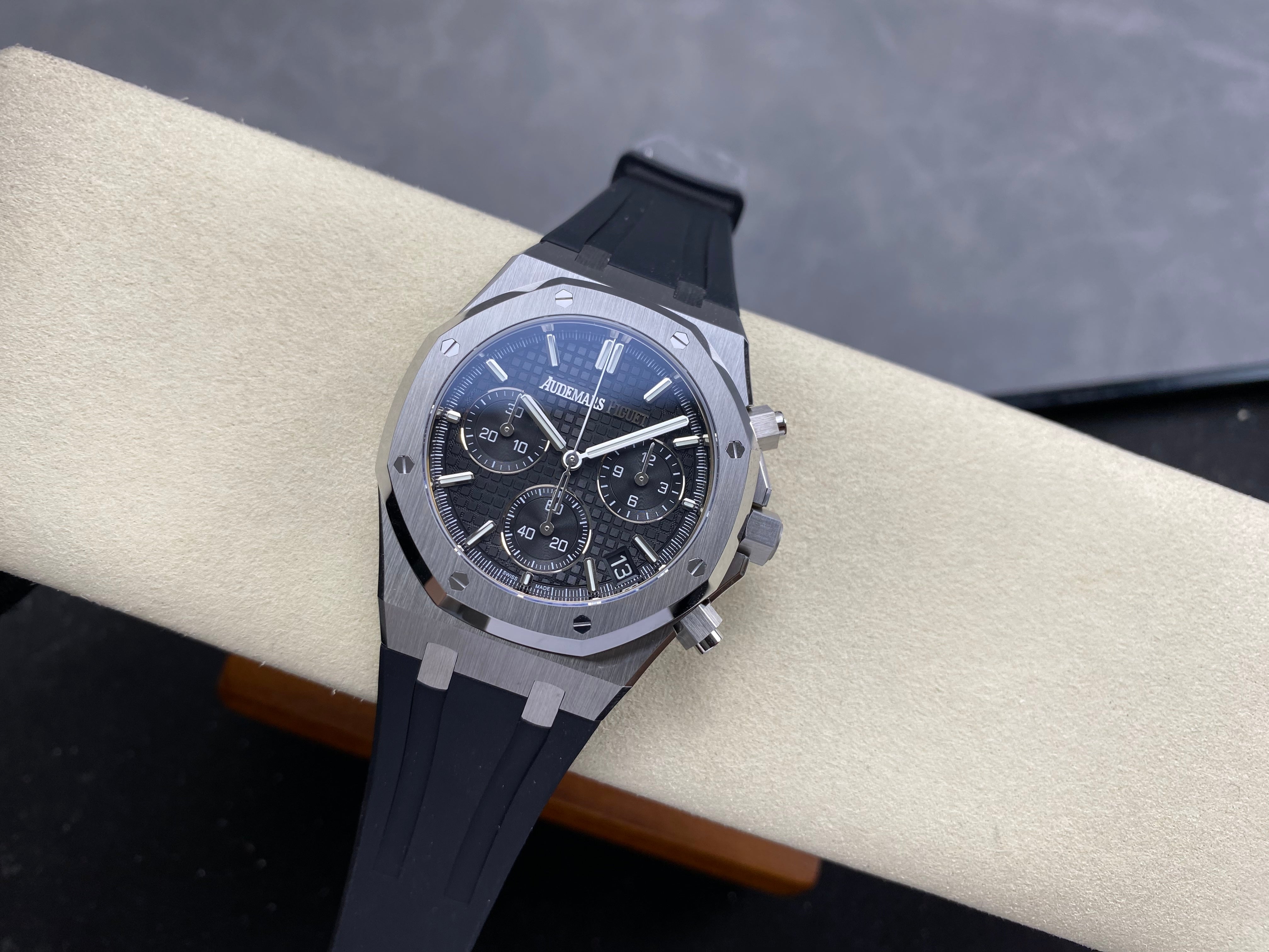 Audemars Piguet Royal Oak Chronograph 41mm Steel Case Black Dial