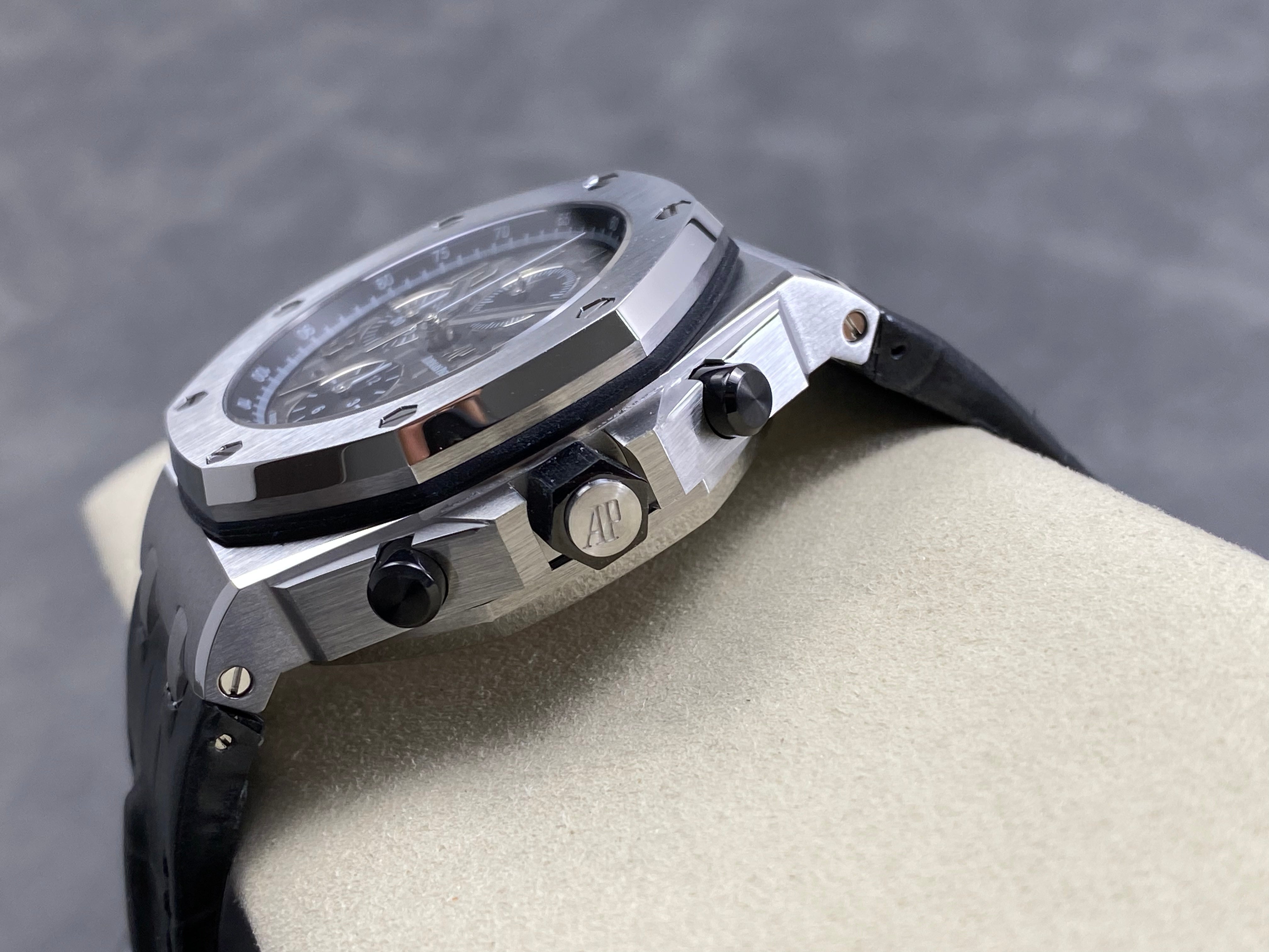 Audemars Piguet Royal Oak Offshore Chronograph 41mm Grey Dial Grey Leather