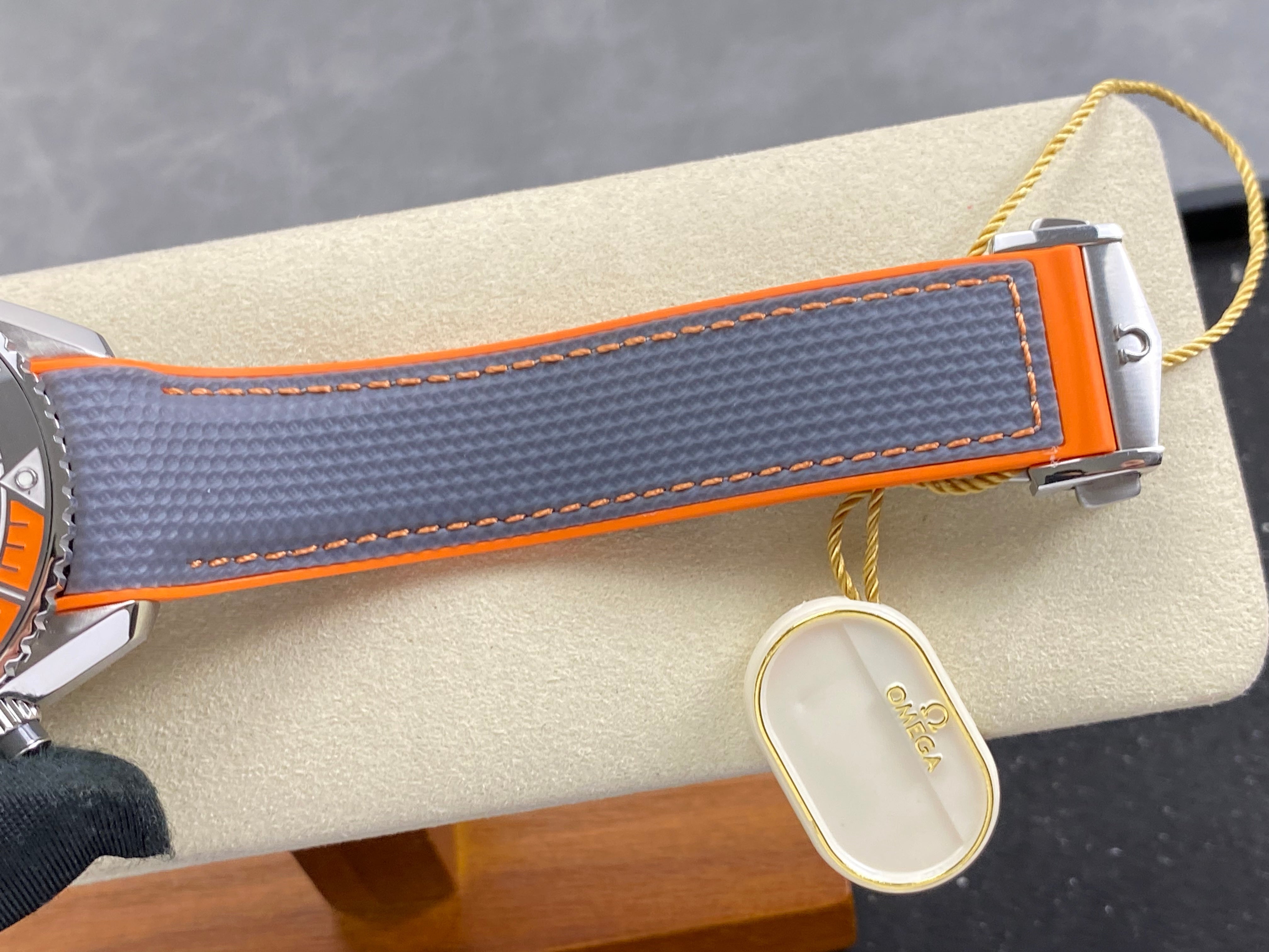 Omega Seamaster 46mm Dark Gray Dial Rubber Strap