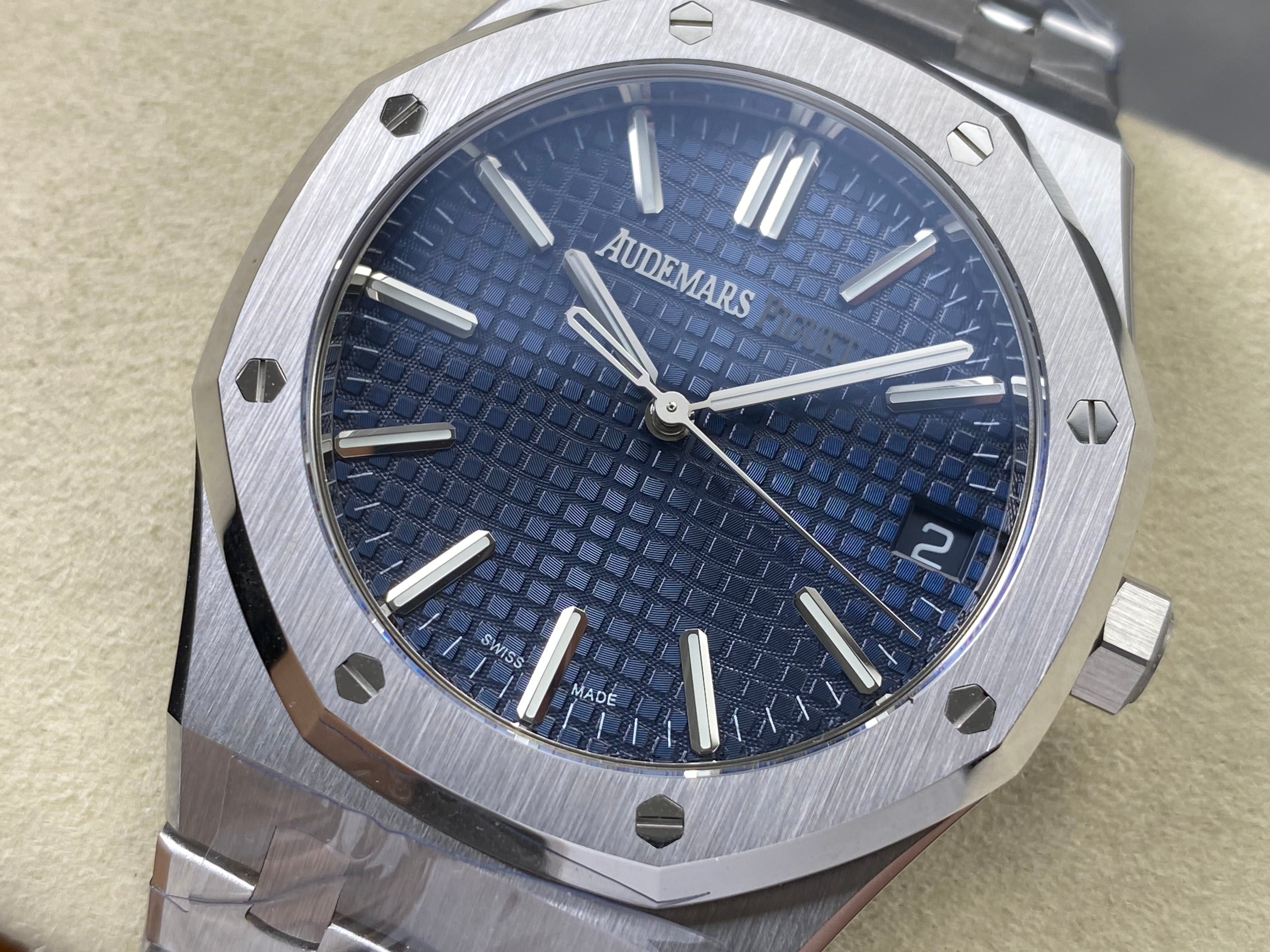 Audemars Piguet Royal Oak Selfwinding 41mm 15510OR Blue Dial
