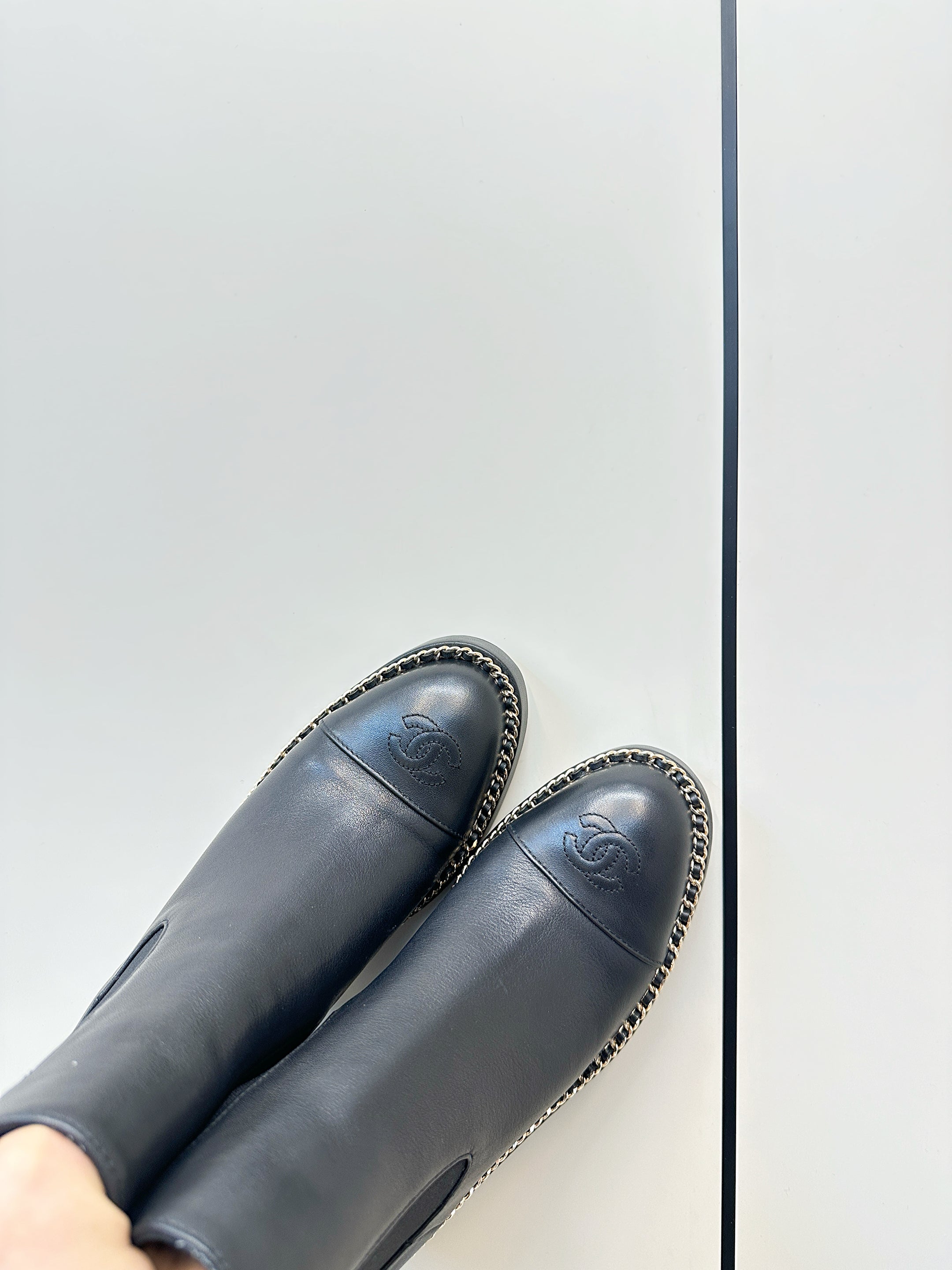 CC Chelsea Boot Black Calfskin 409529