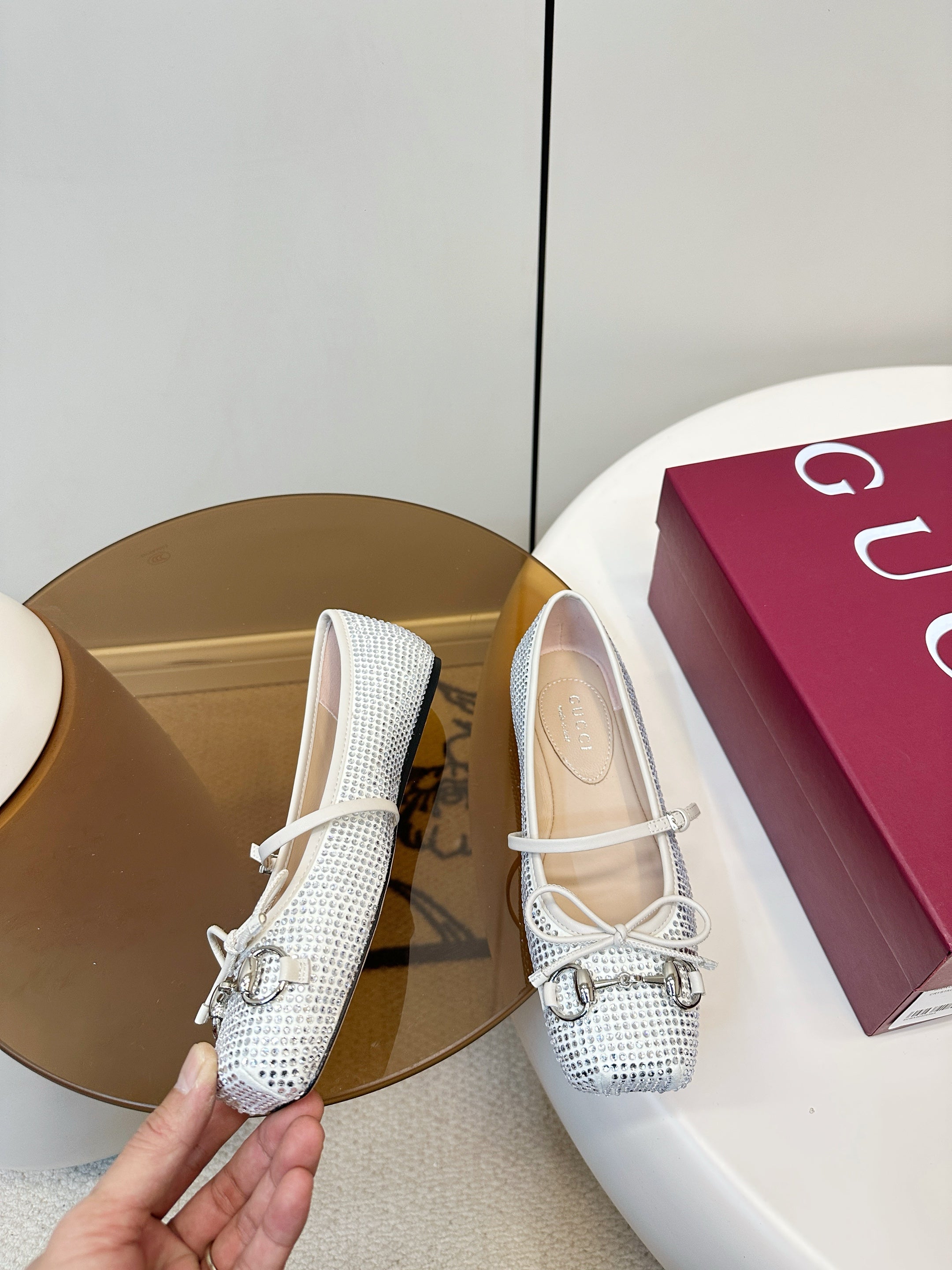 GG 26SS Ballet Flats Rhinestone White Satin Sheepskin 645705