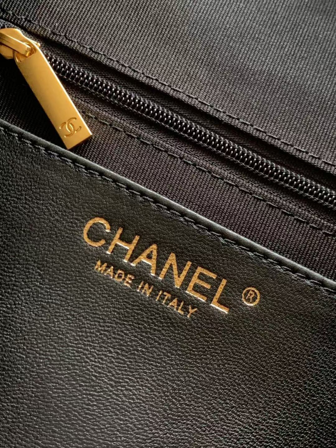 CC 2025 Bag 47cm Black Gold Calfskin 300853