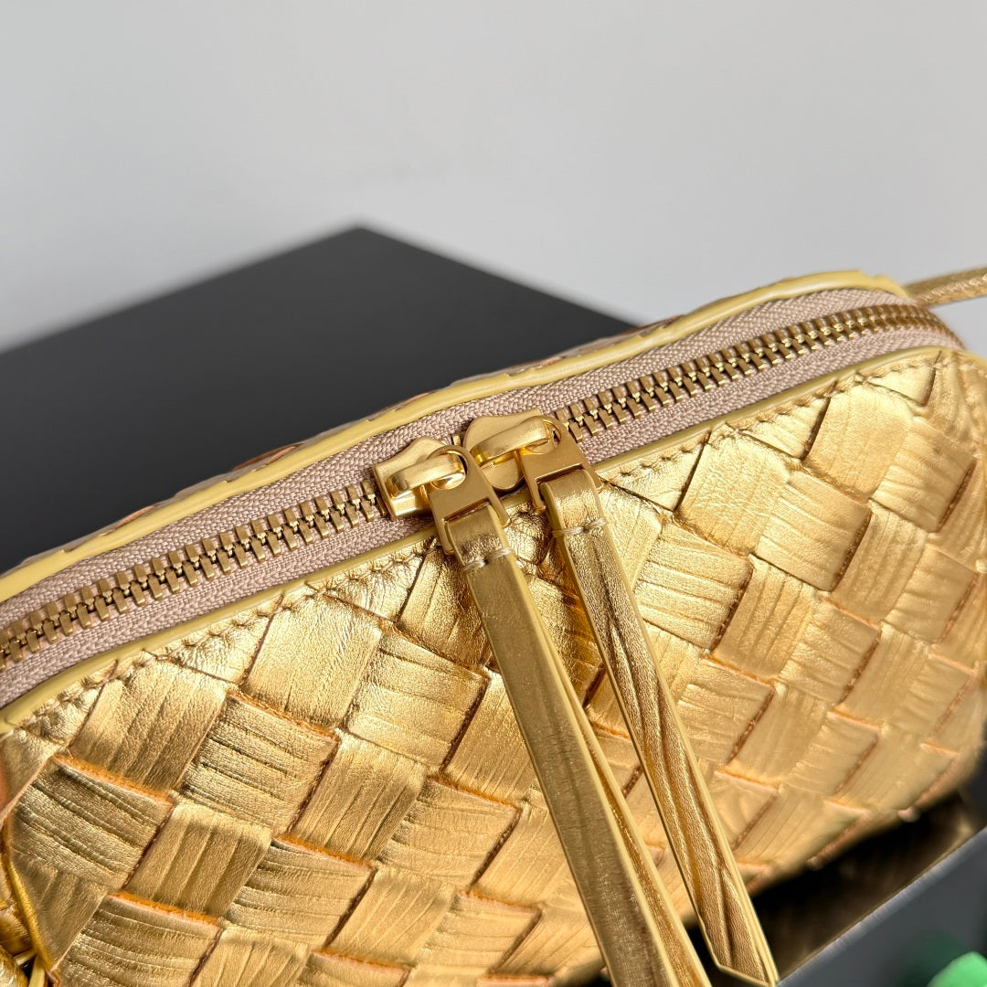 Bottega Veneta 2026 Concert Pouch Bag 18.5 Gold Metallic Intrecciato Leather