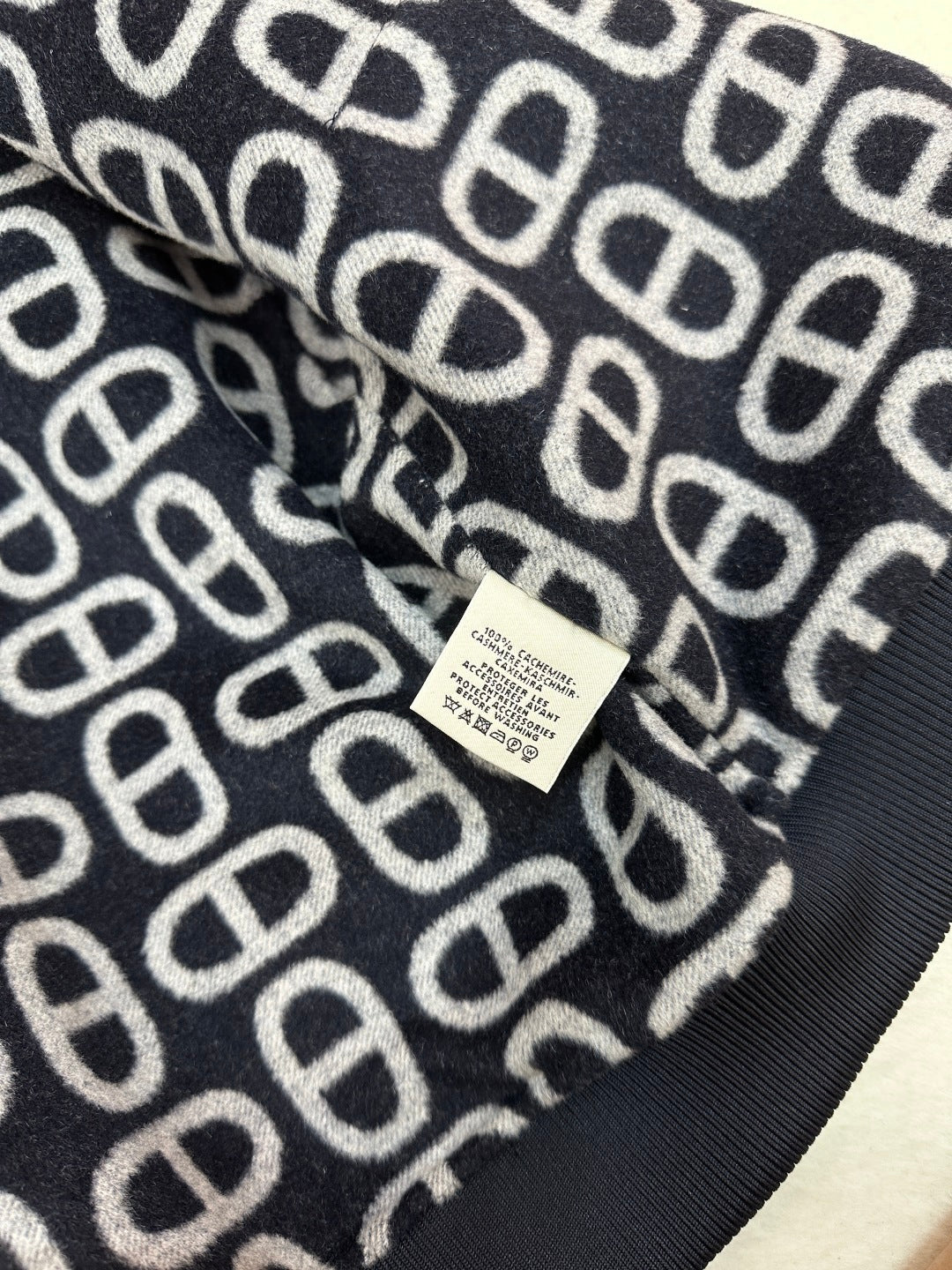 HM 25 Navy Blue Cashmere Cropped Coat 280337