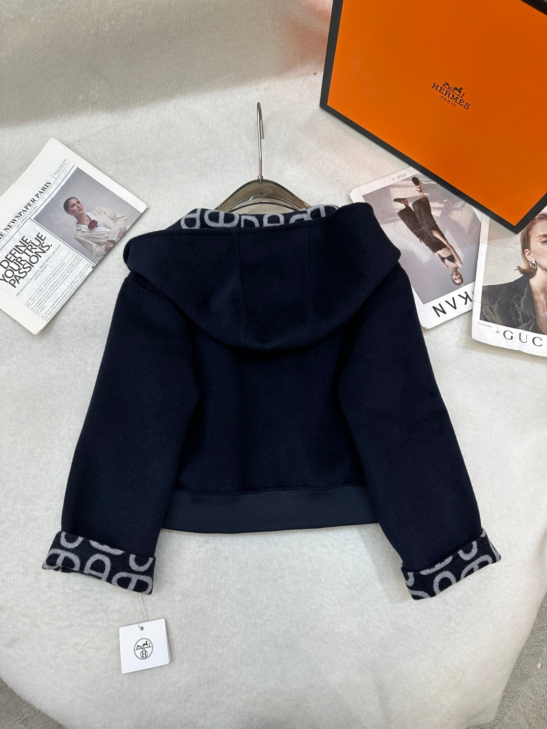 HM 25 Navy Blue Cashmere Cropped Coat 280337