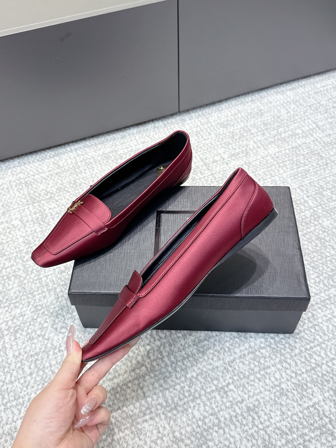 YSL 26ss Square Toe Loafers Taupe Satin Leather