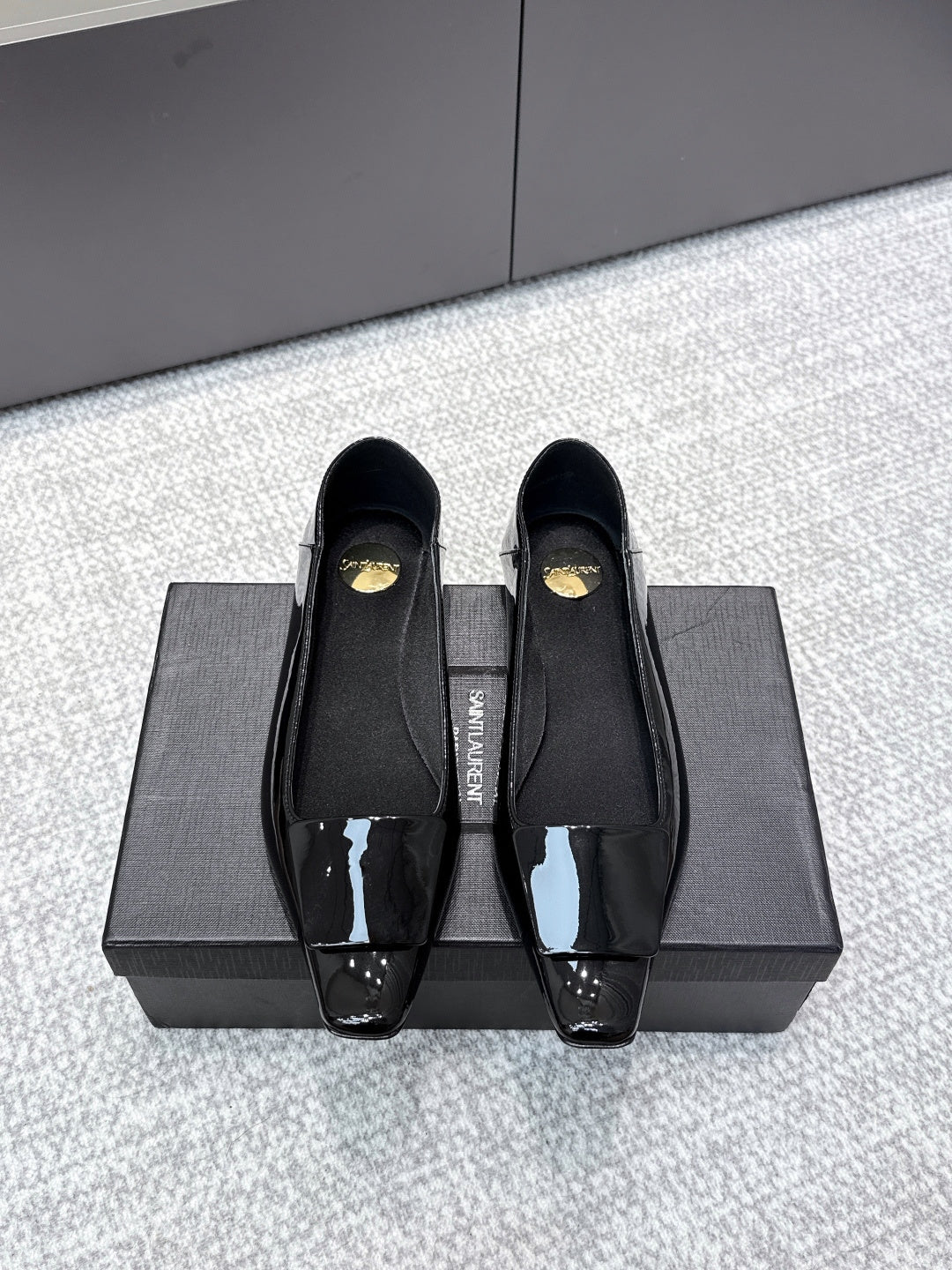 YSL 26ss Square Toe Loafers Black Patent Leather 662734