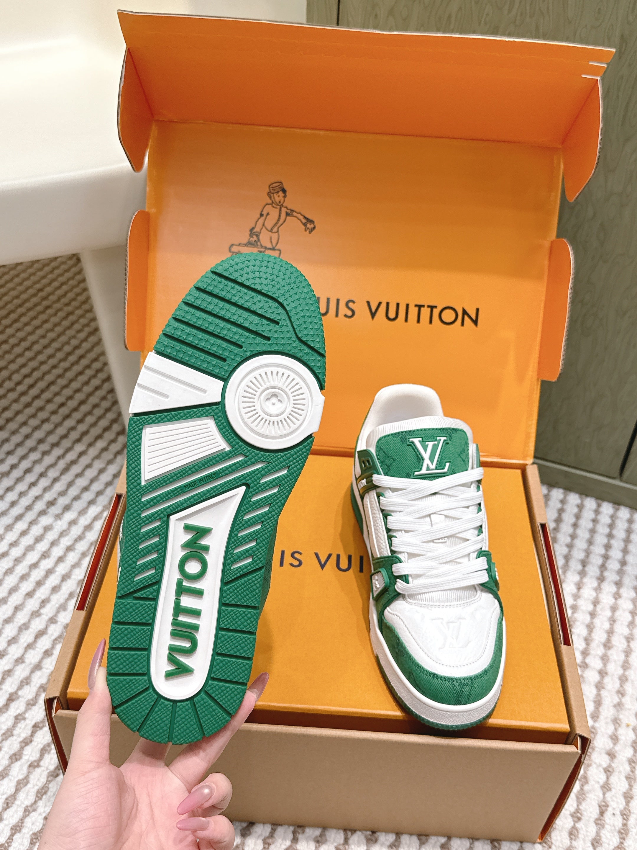 LV 26ss Trainer Sneakers White Green Denim Cowhide 657912