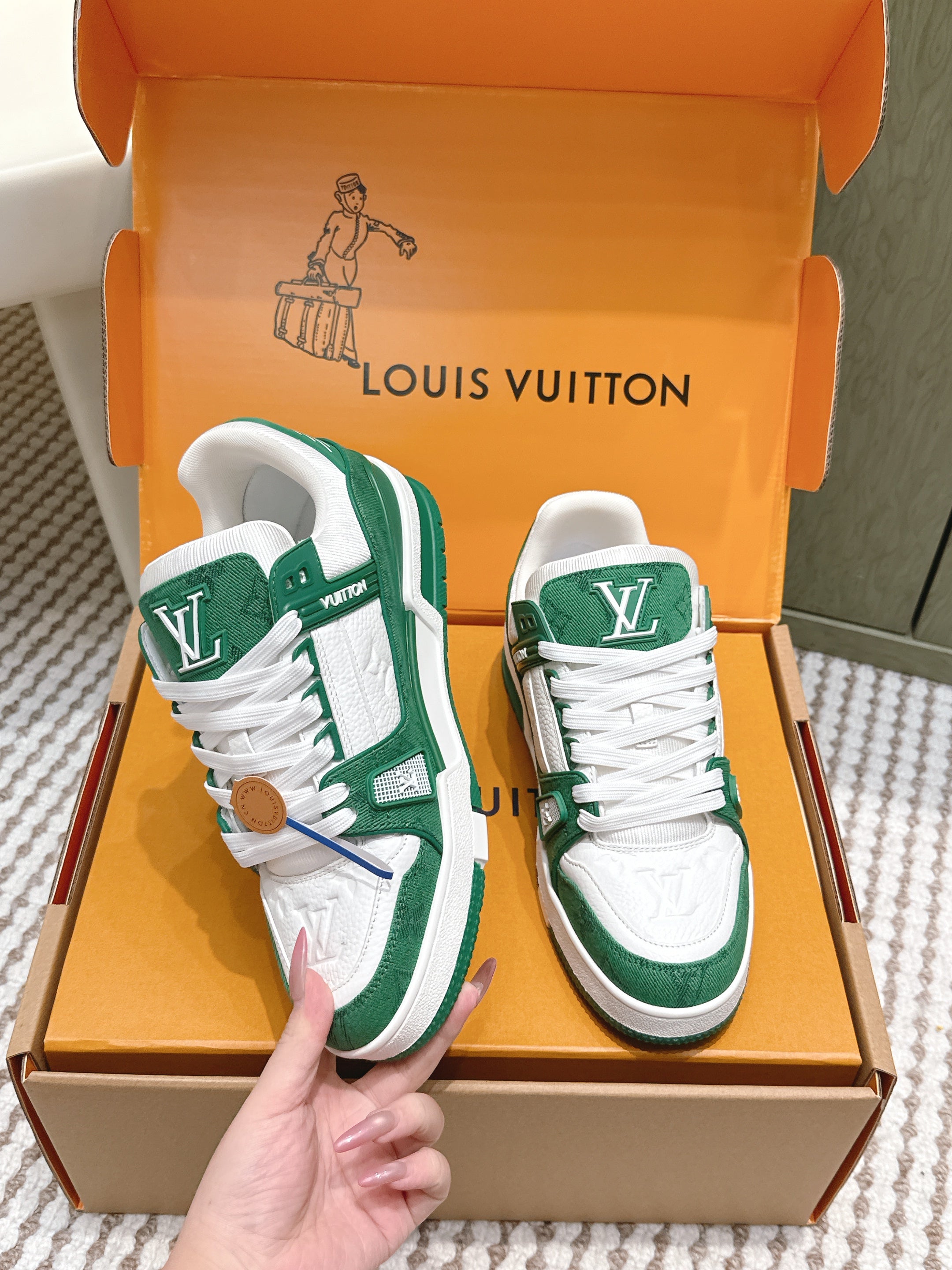 LV 26ss Trainer Sneakers White Green Denim Cowhide 657912