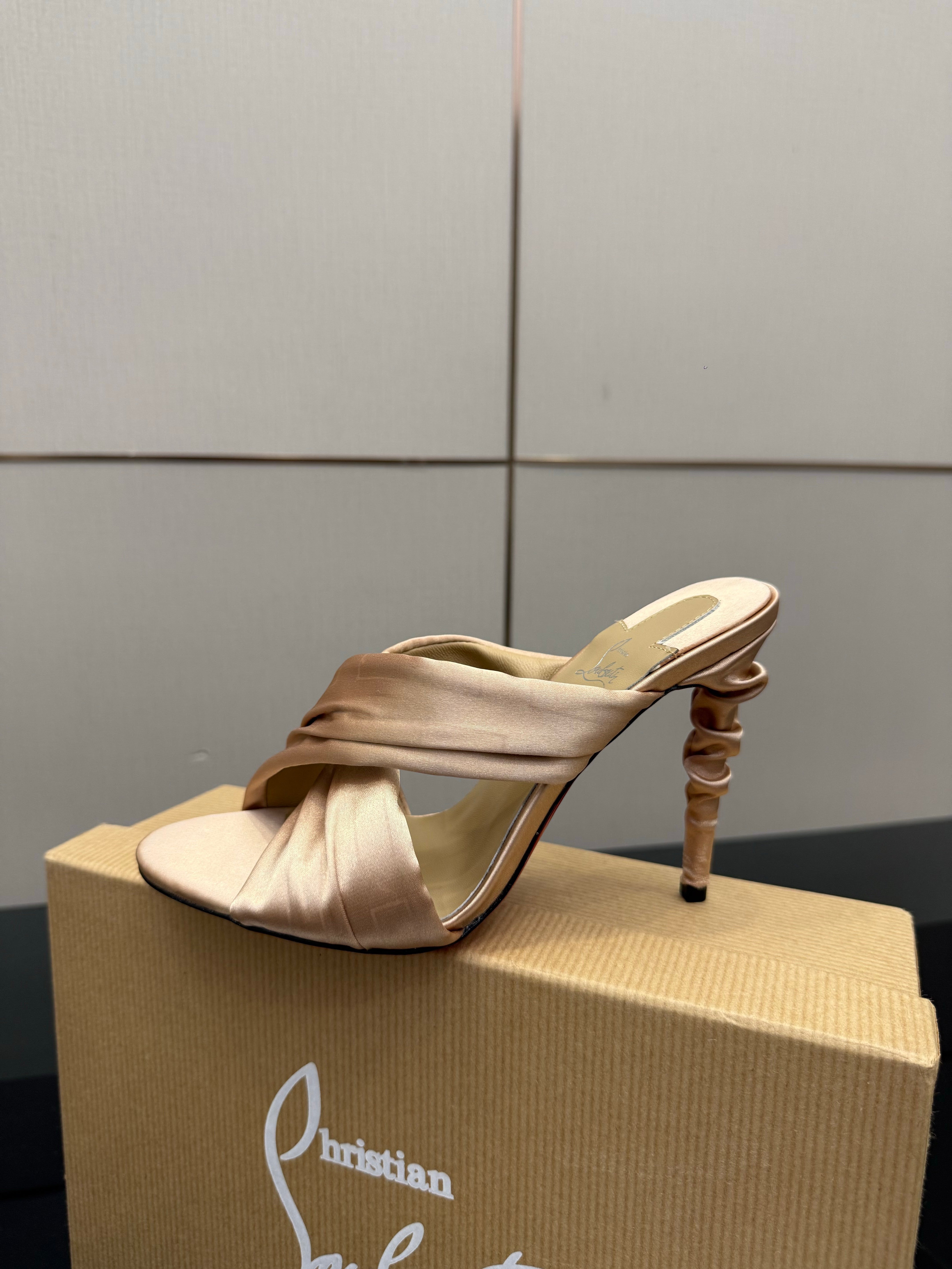 Christian Louboutin 2026 Hight Heels Sandals 100mm Silk Sheepskin 791551
