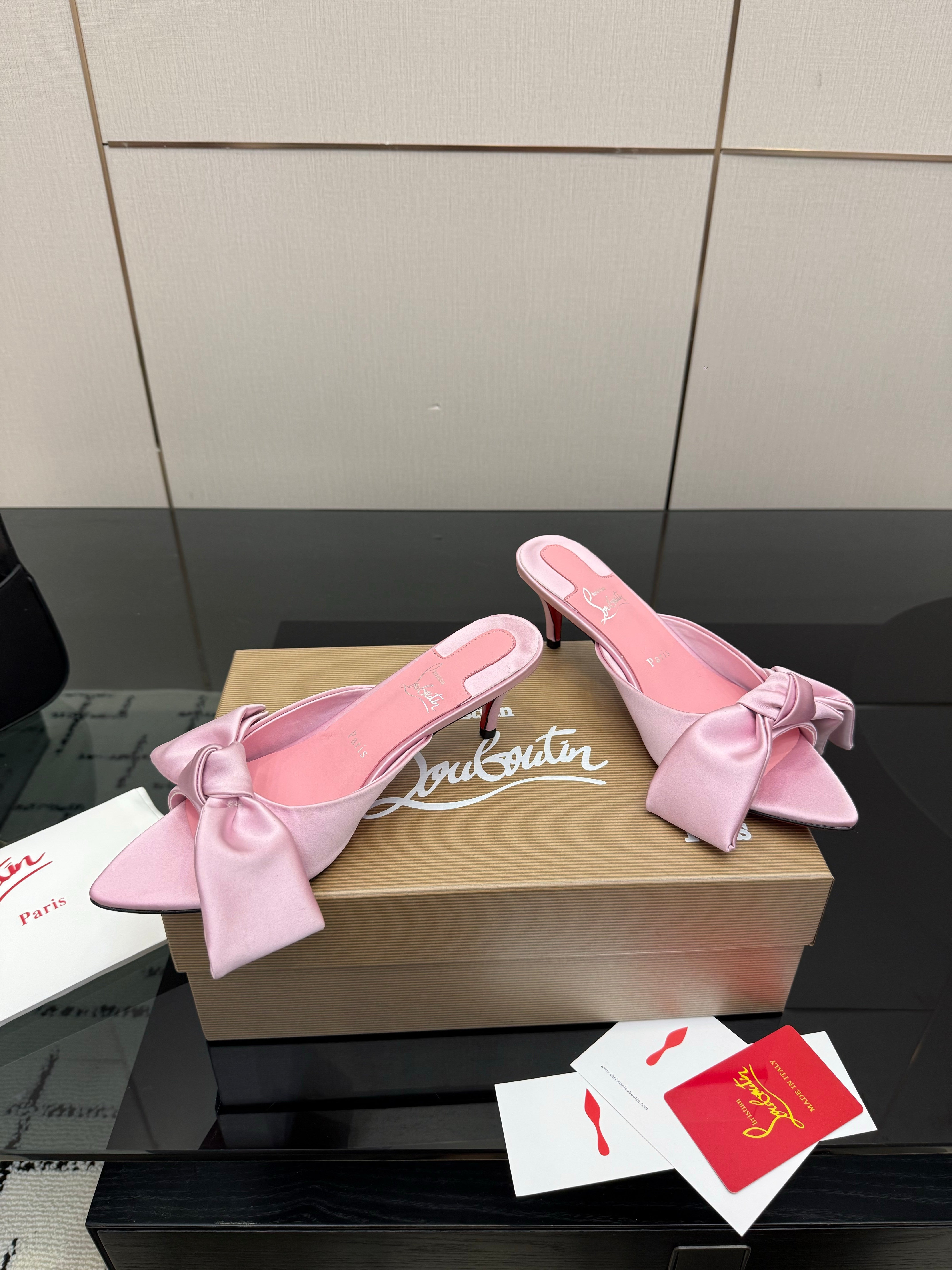 Christian Louboutin 2026 Mulazee Bow-Detail Slide Sandals 60mm Satin 791575