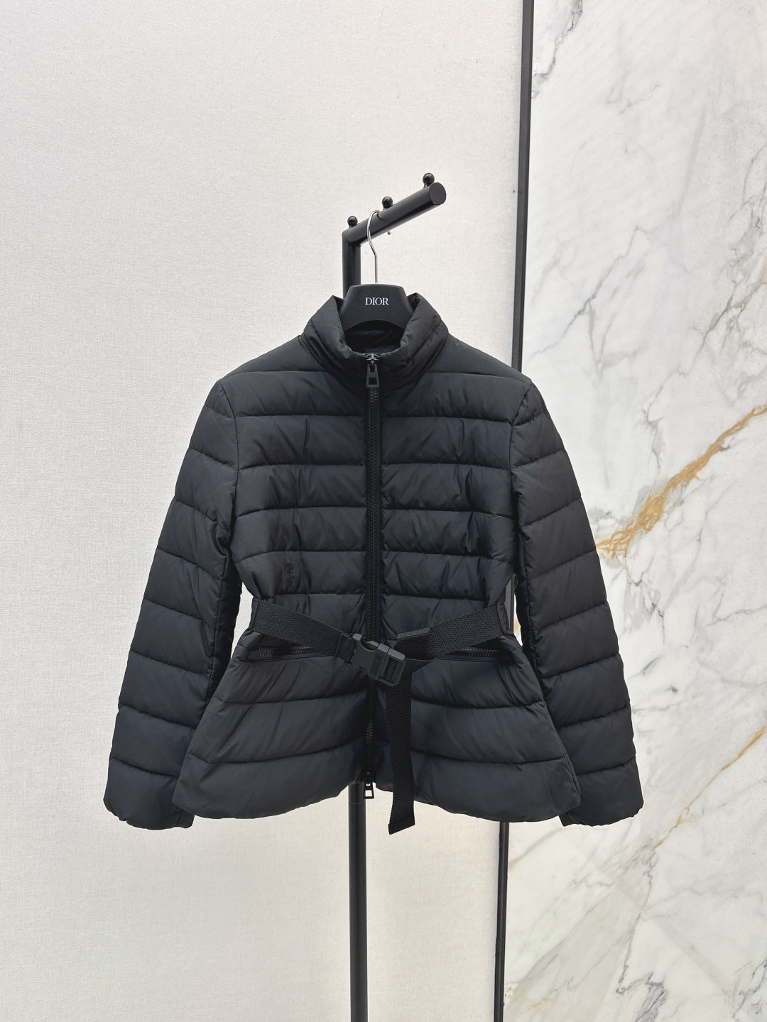 CD 25 Straight-Cut Puffer Jacket Cotton