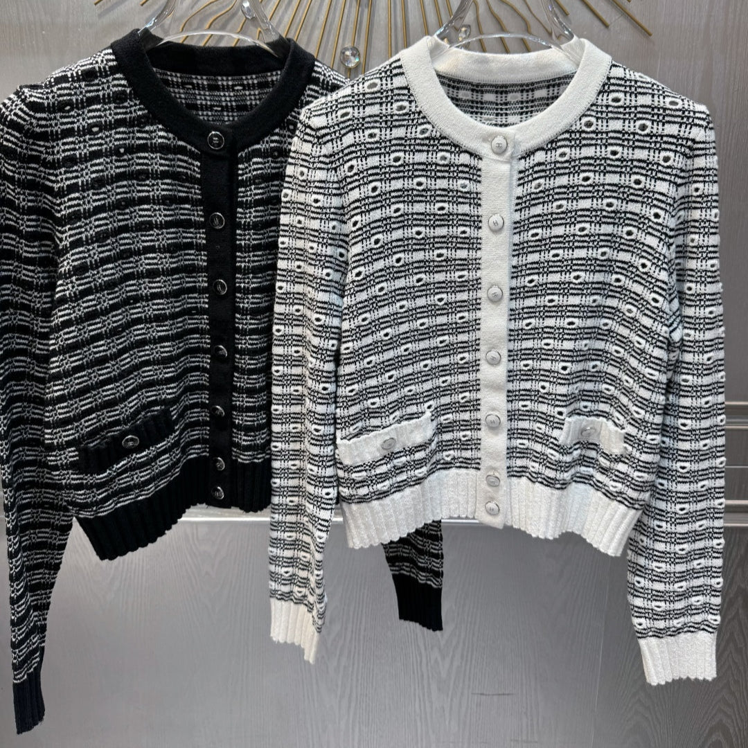CC 25 Black And White Striped Cardigan 69490560