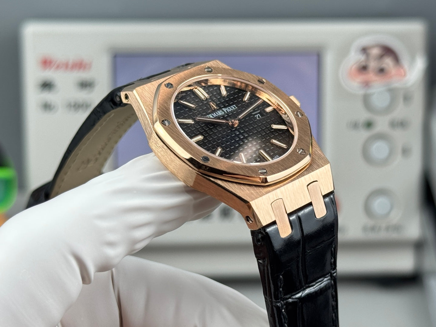 Audemars Piguet Royal Oak Lady 33mm Rose Gold Black Leather