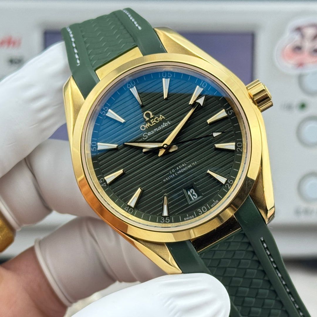 Omega Seamaster Aqua Terra 150M 41mm Green Dial Green Rubber Strap