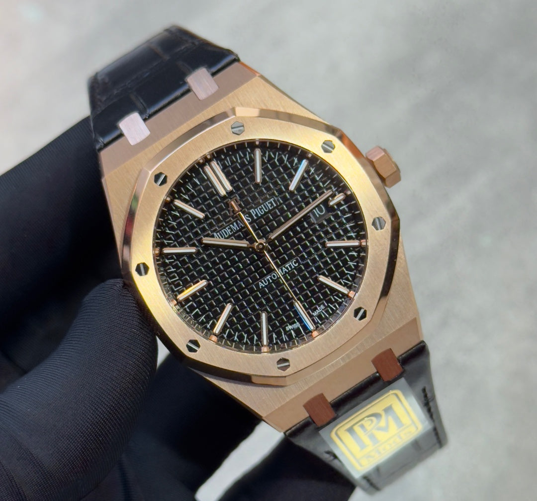 Audemars Piguet Royal Oak Selfwinding 41mm 15400OR Black Dial Leather Strap