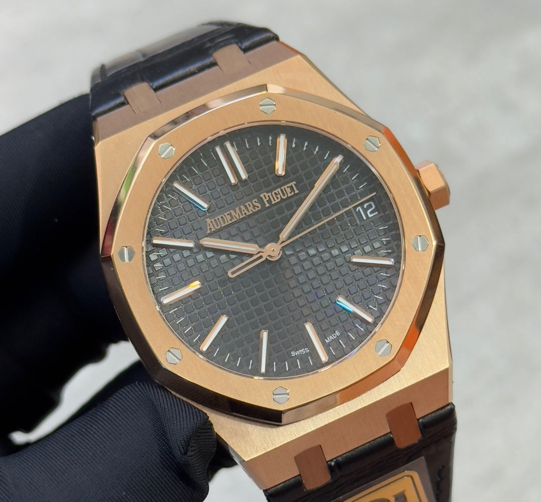 Audemars Piguet Royal Oak Selfwinding 41mm 15500OR Leather Strap