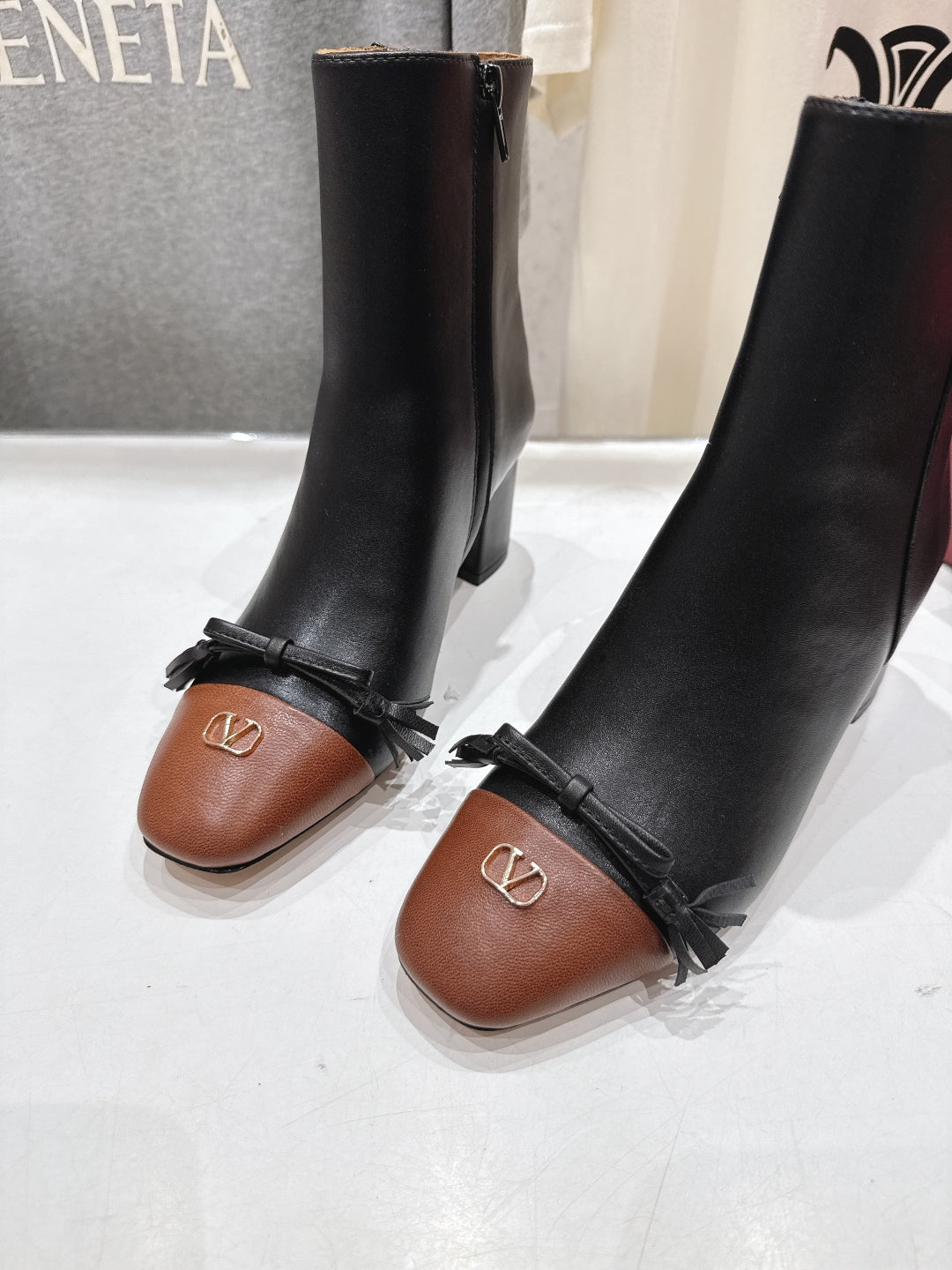 VT Short Boot Black Brown Calfskin 174419
