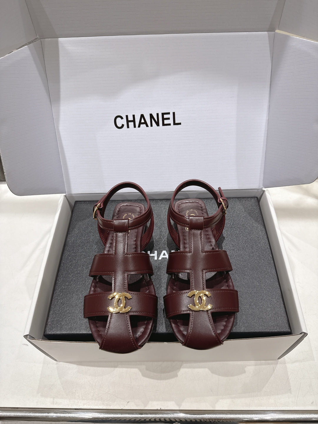 Chanel 2026 Sandal Cowhide 852610