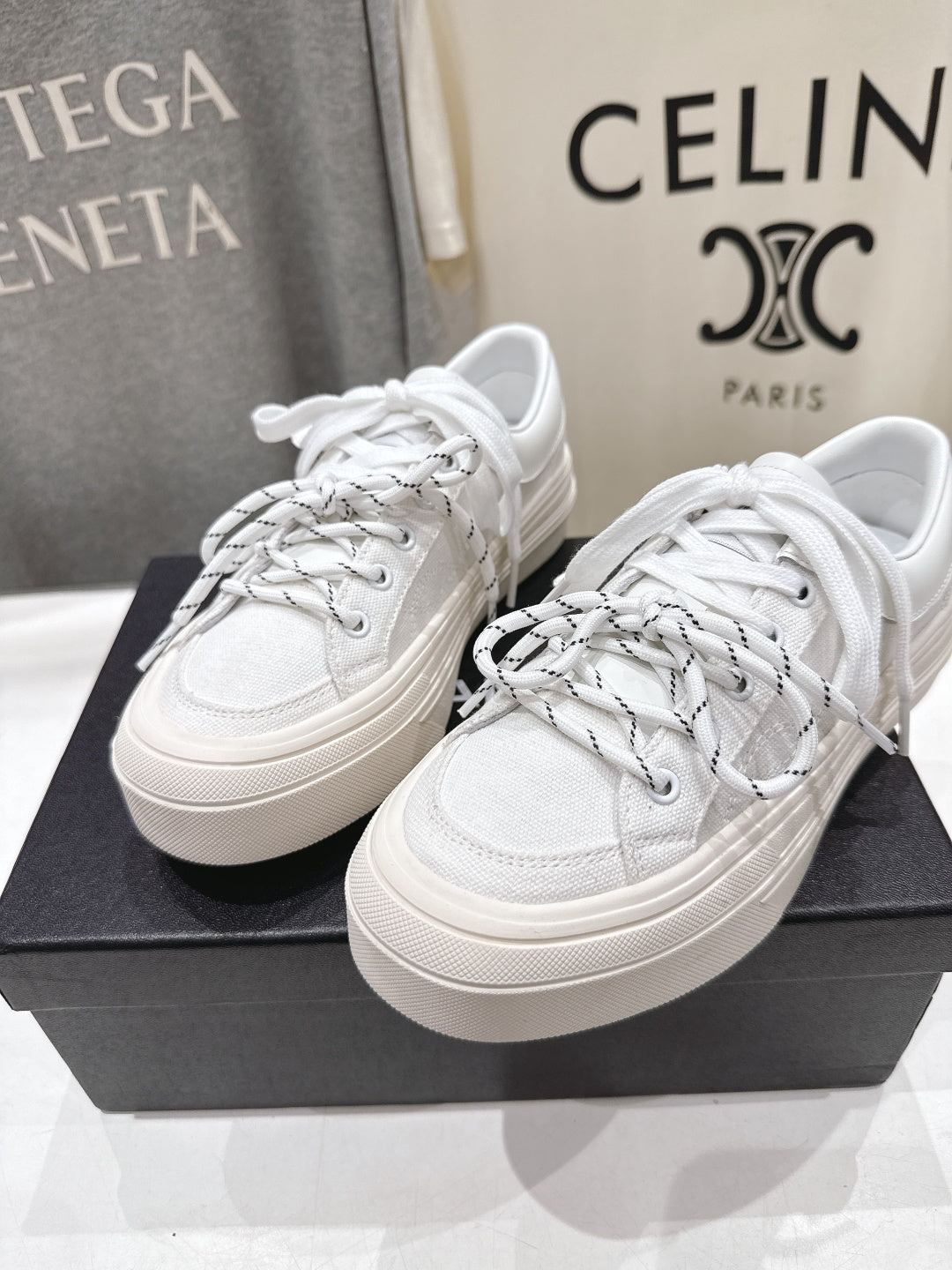 Chanel 2026 Sneaker Fabric 852668