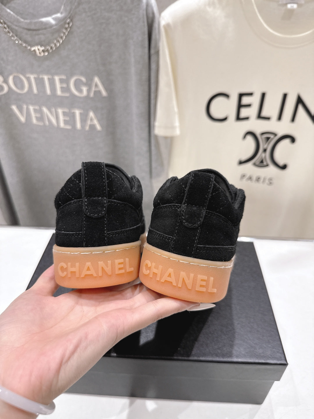 Chanel 2026 Sneaker Suede 852669