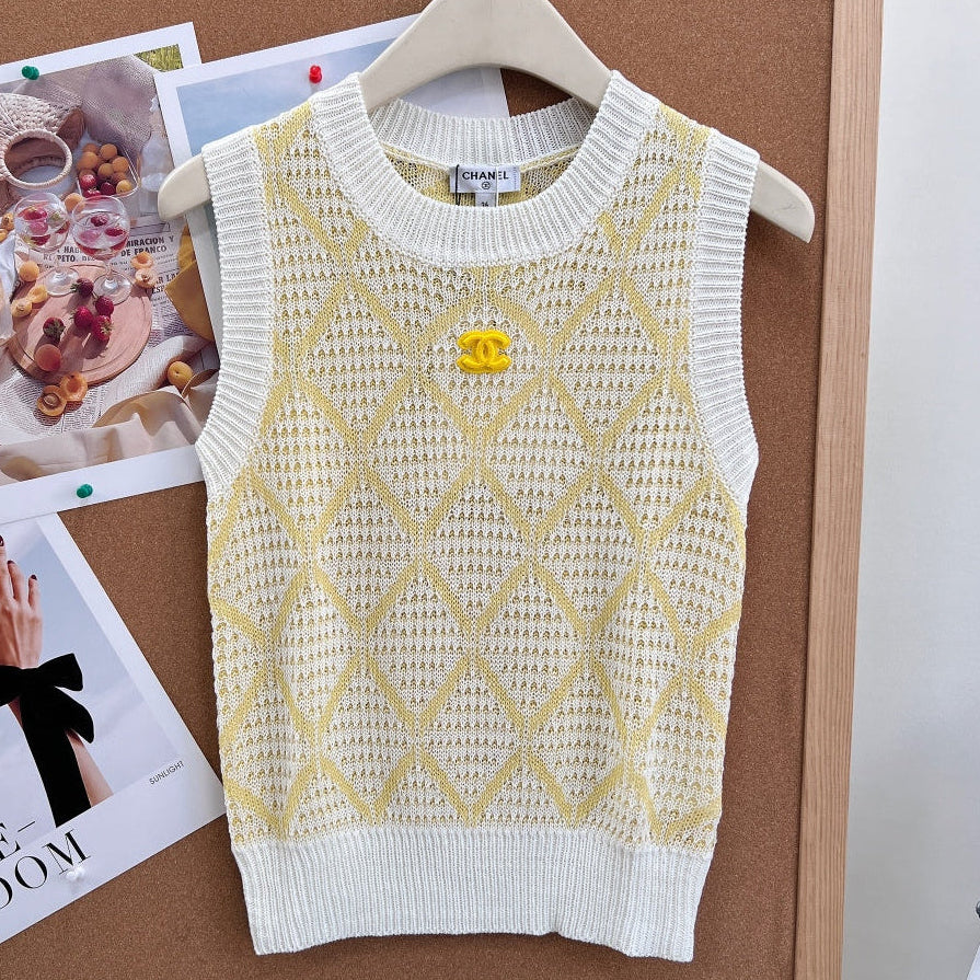 Chanel 2026 Knit Vest Yellow 3D Logo CC Cotton 463364