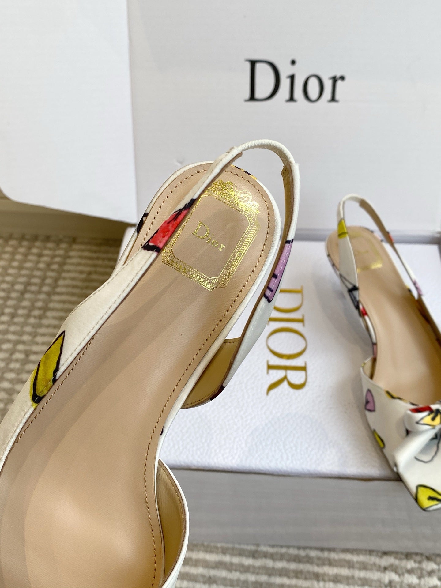 Dior 2026 Bow Sandal Lambskin 909652