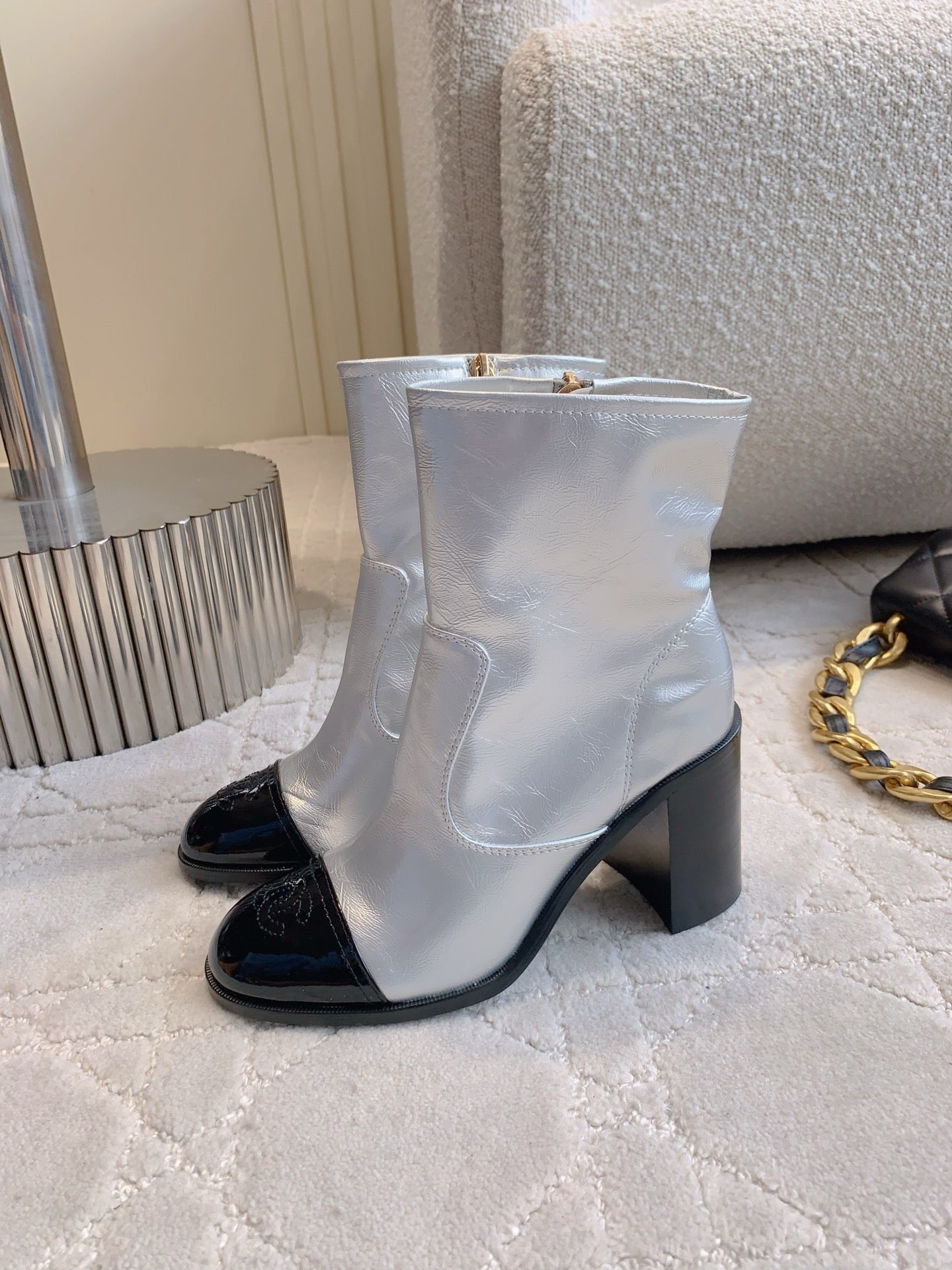 CC 25 Heeled Short Boot Silver mix Black Patent Leather 516676