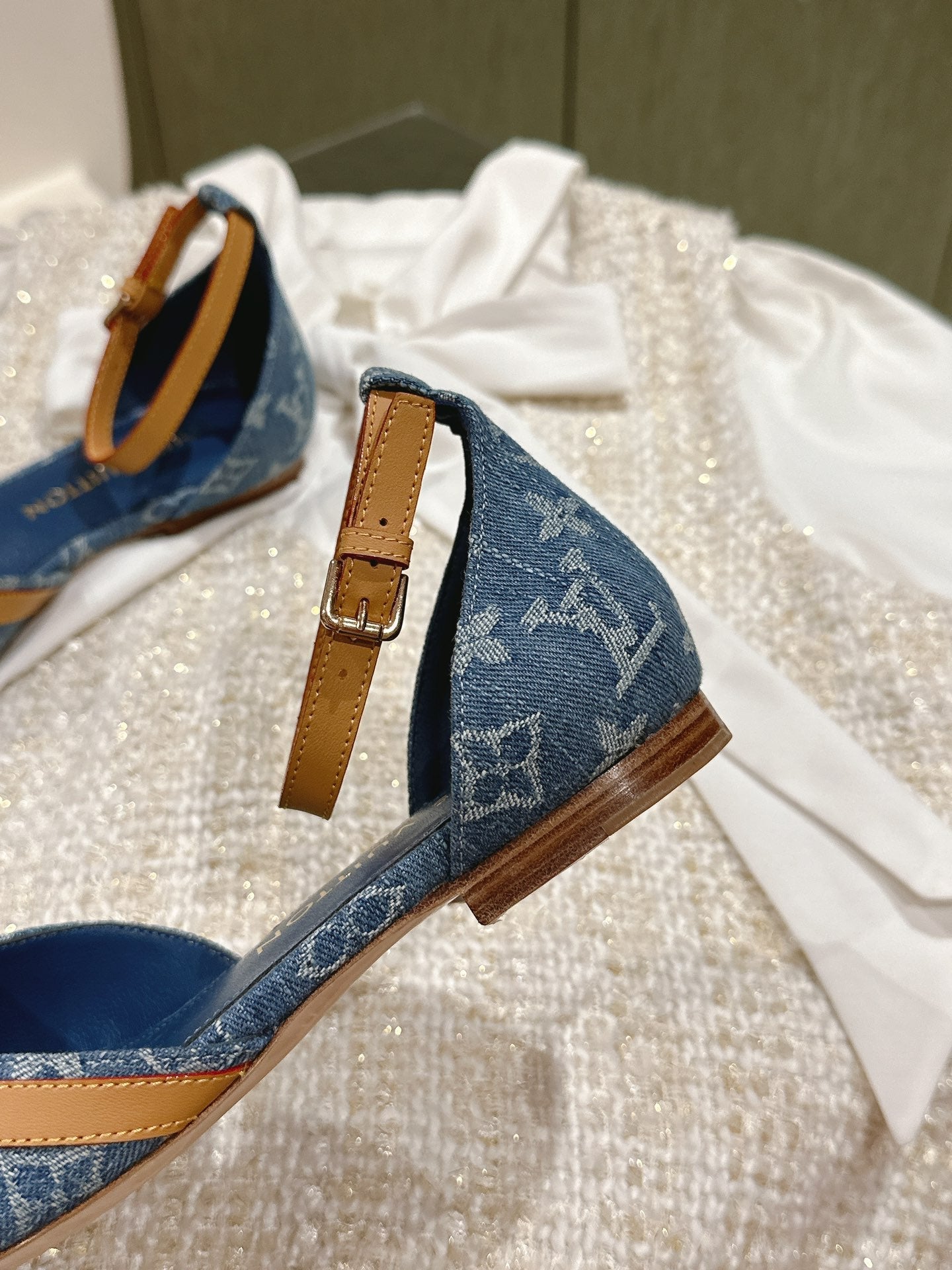 LV 26ss Sandals Blue Monogram Denim 656943