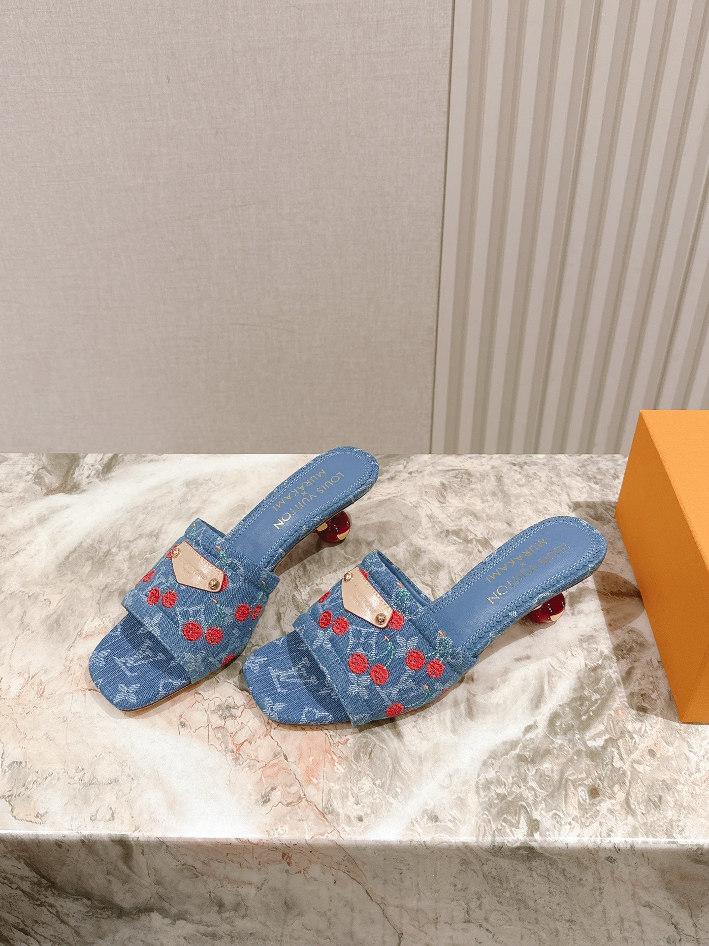 LV 26ss Slippers 45 Blue Denim Leather 656924