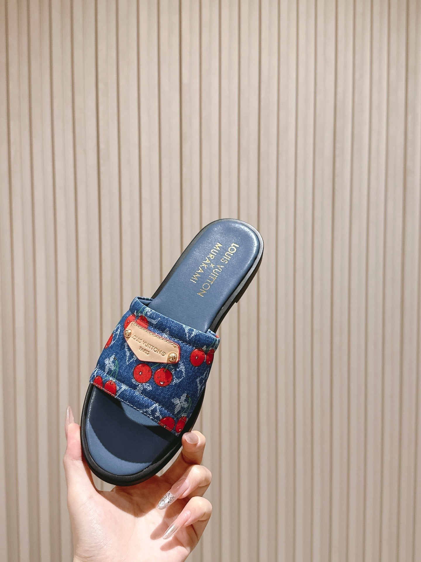 LV 26ss Slippers Blue Red Denim Leather 656930