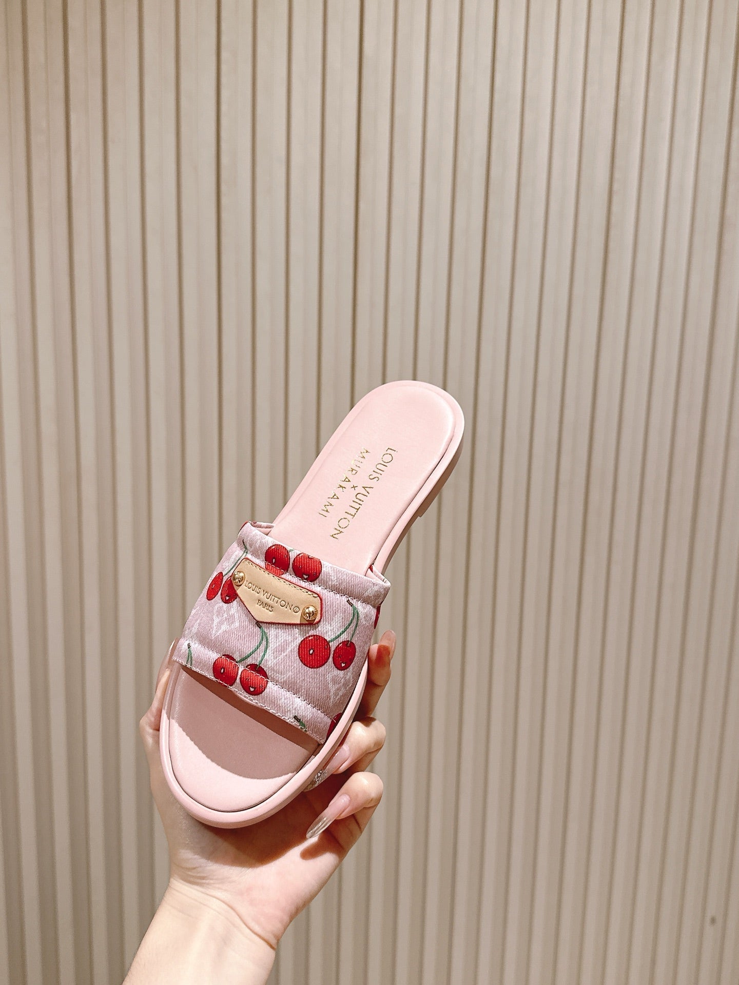 LV 26ss Slippers Light Pink Red Denim Leather 656931