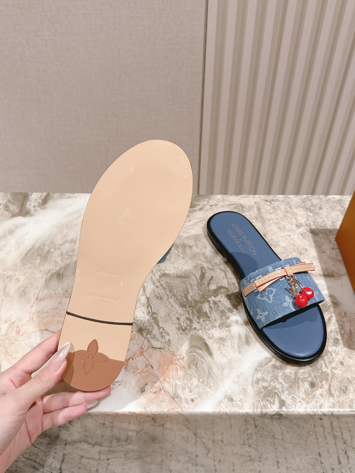 LV 26ss Slippers Blue Monogram Denim Leather 656941