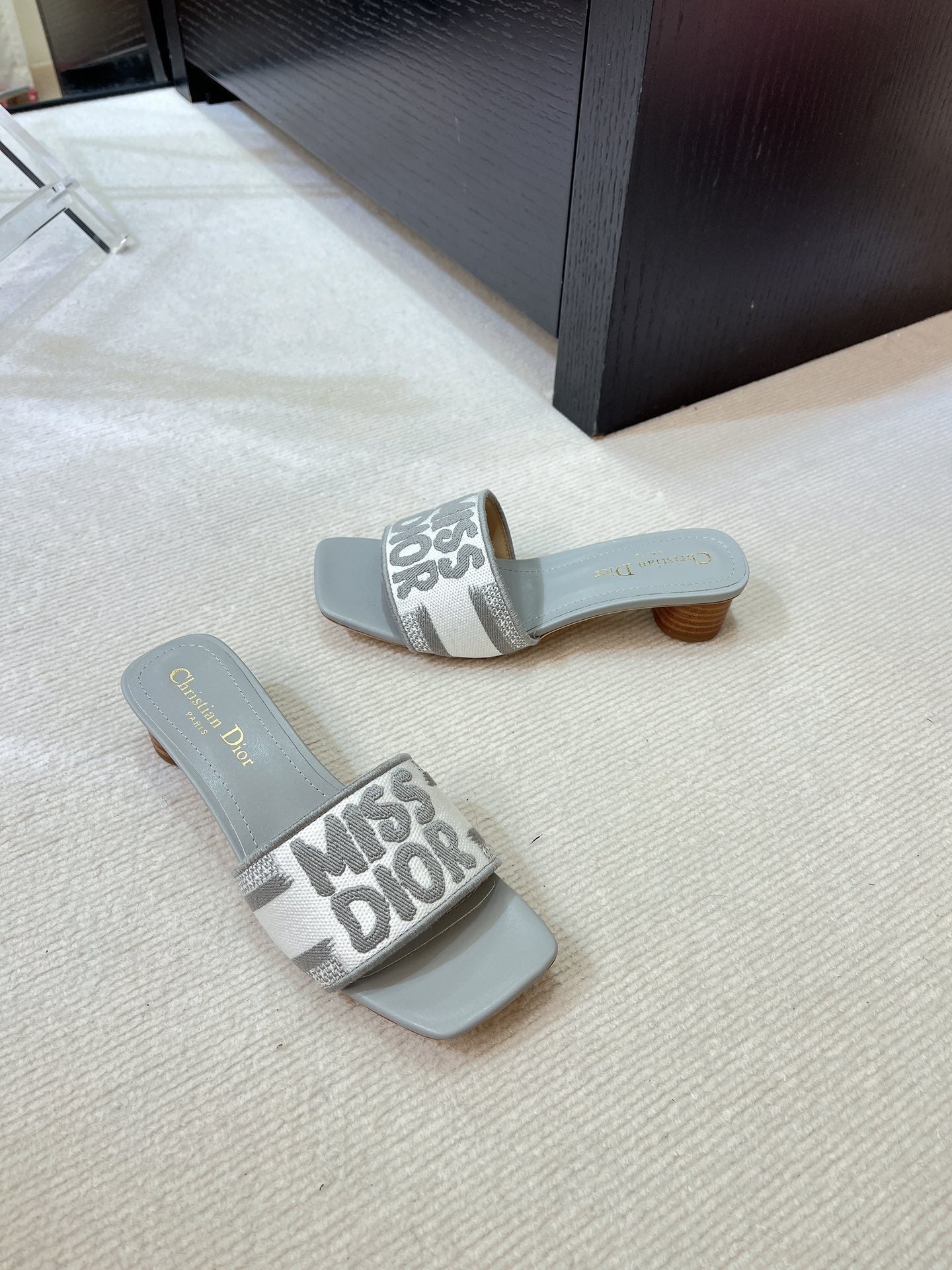 dway heeled slide 35 grey embroidered cotton