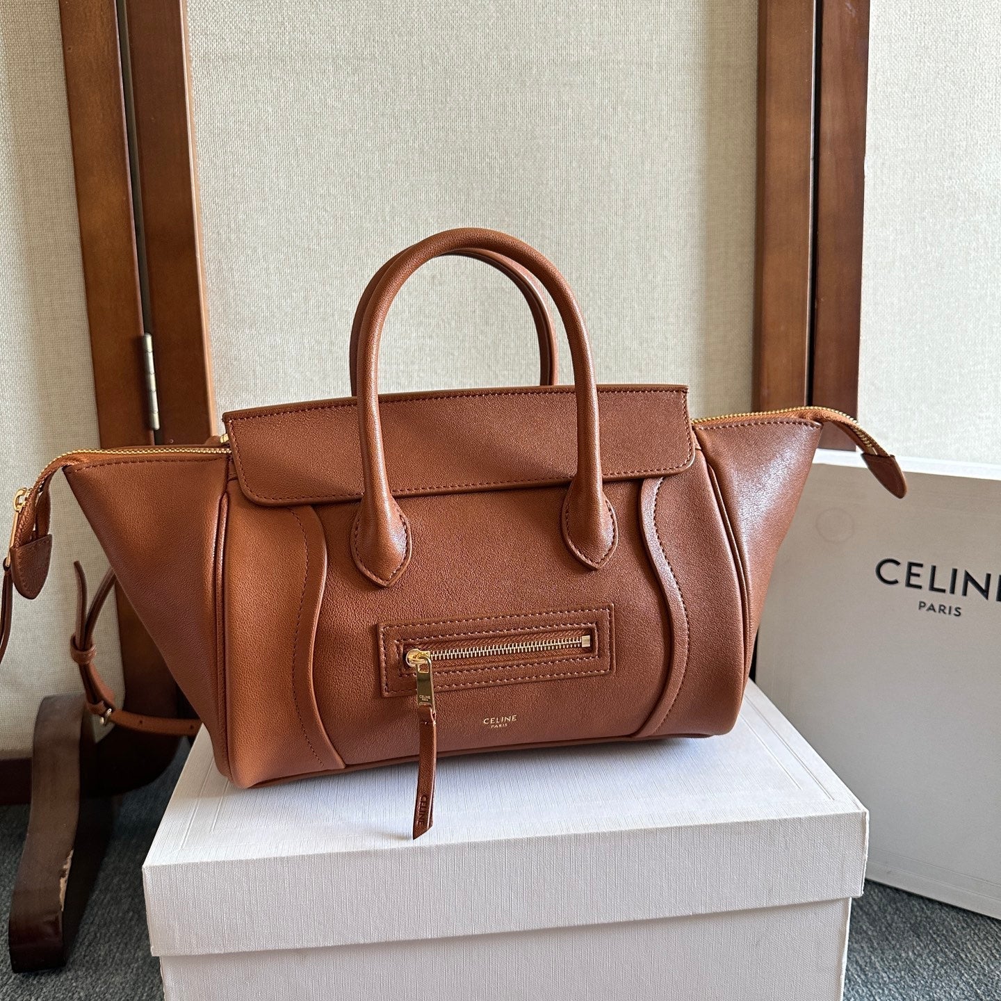 Celine 2026 Luggage Shiny Lambskin 276248