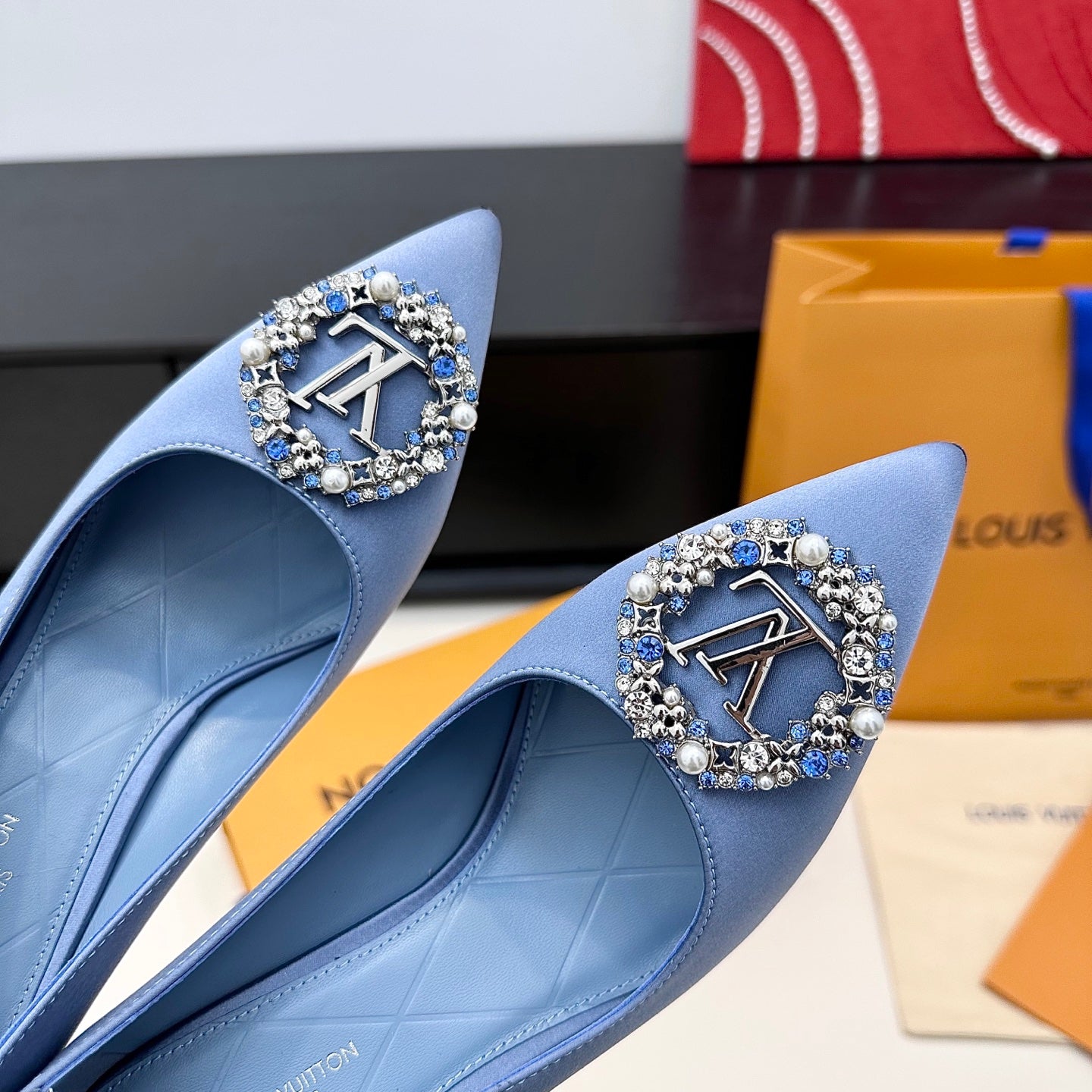 LV 26s  Pointed-Toe High Heels 95 Light Blue Premium Satin 622434