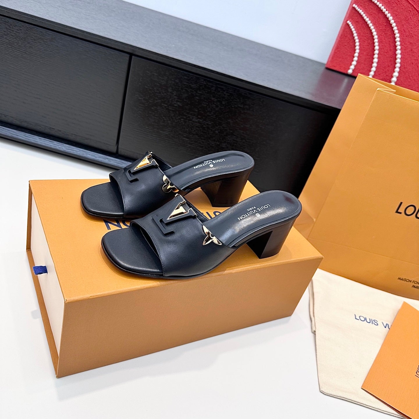LV 26s High Heels 65 Sandals Black Calfskin 622410