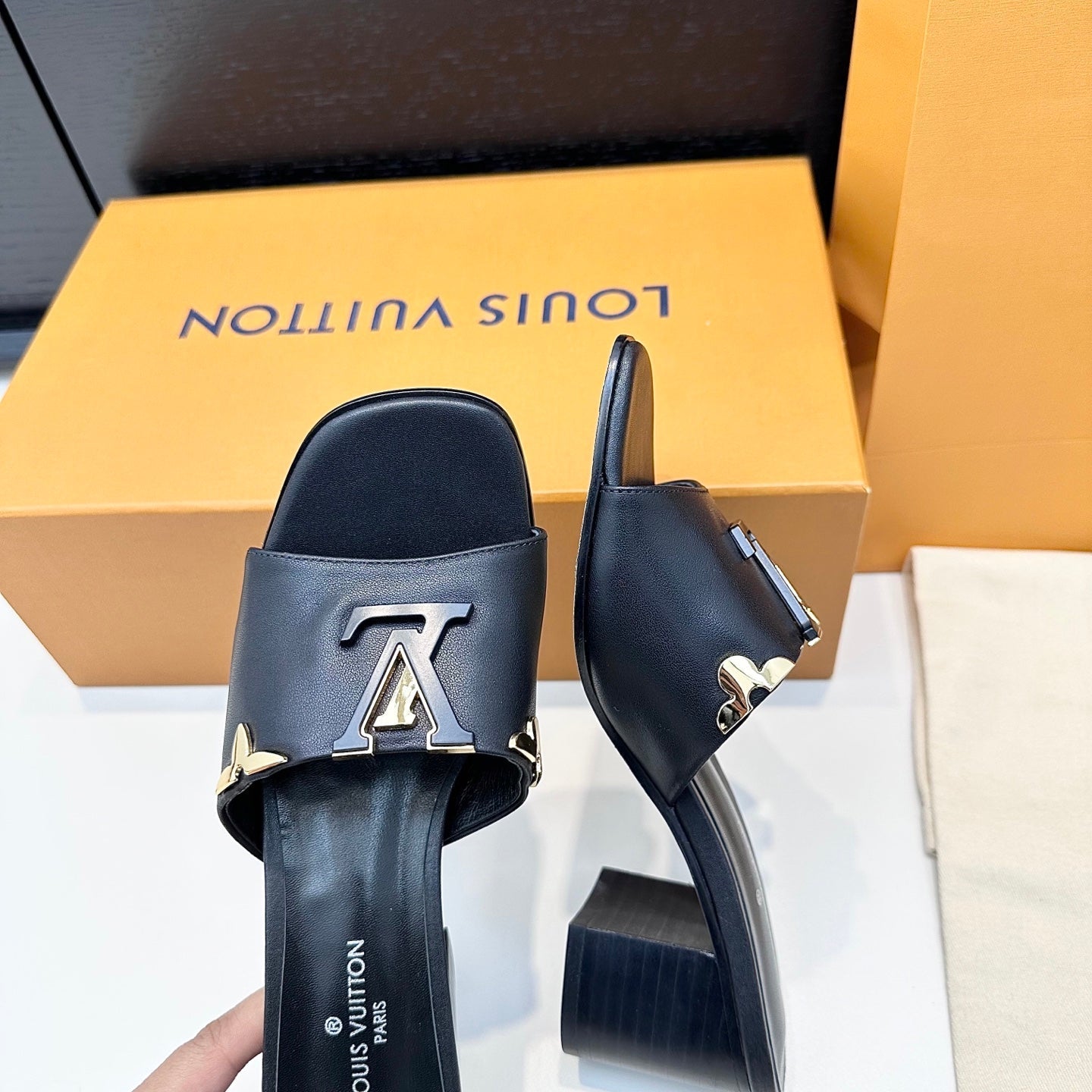 LV 26s High Heels 65 Sandals Black Calfskin 622410