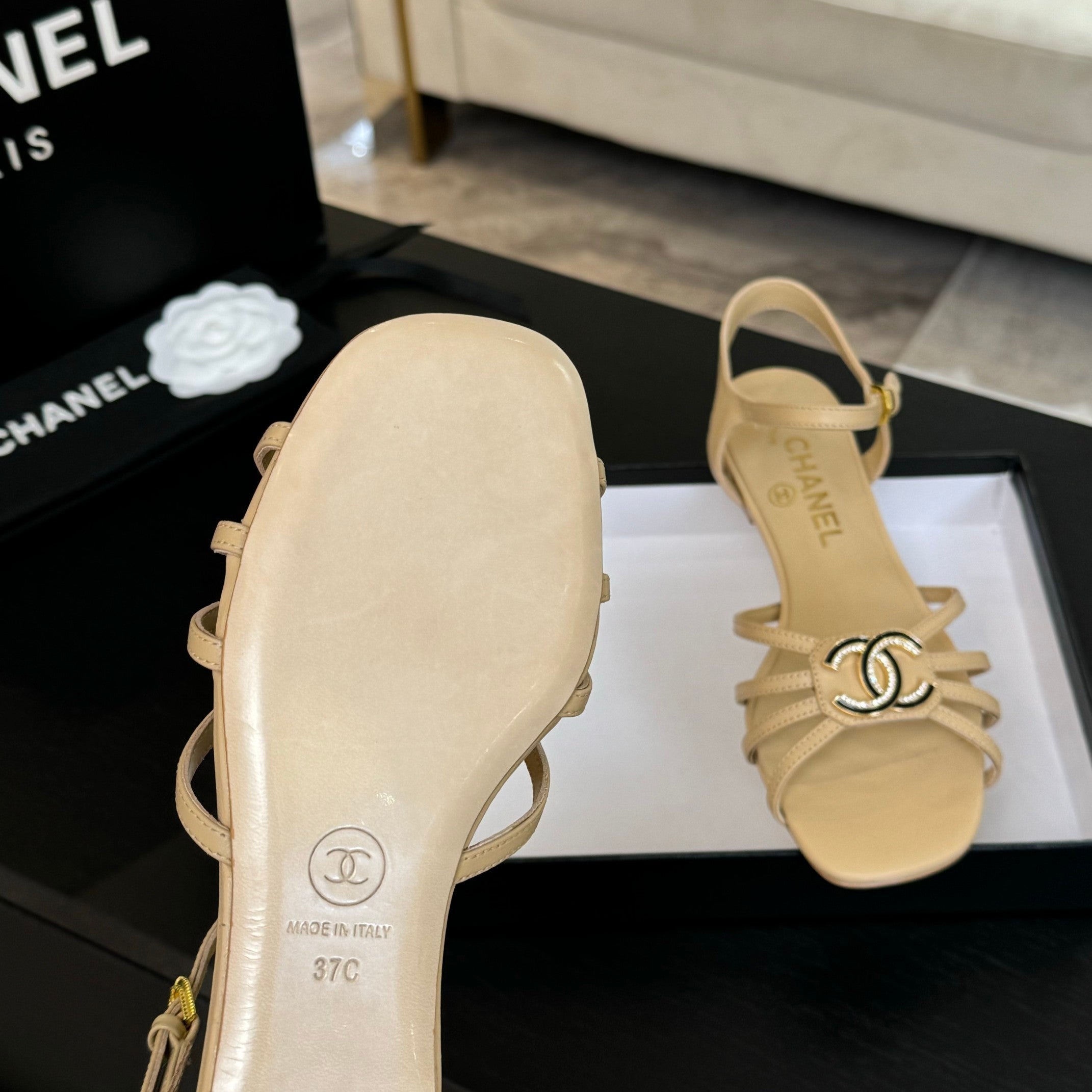 CC 15mm Sandal DarkCream Sheepskin  212923